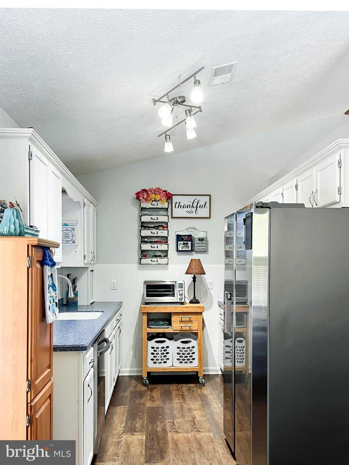 268 Kestrel Dr photo 6