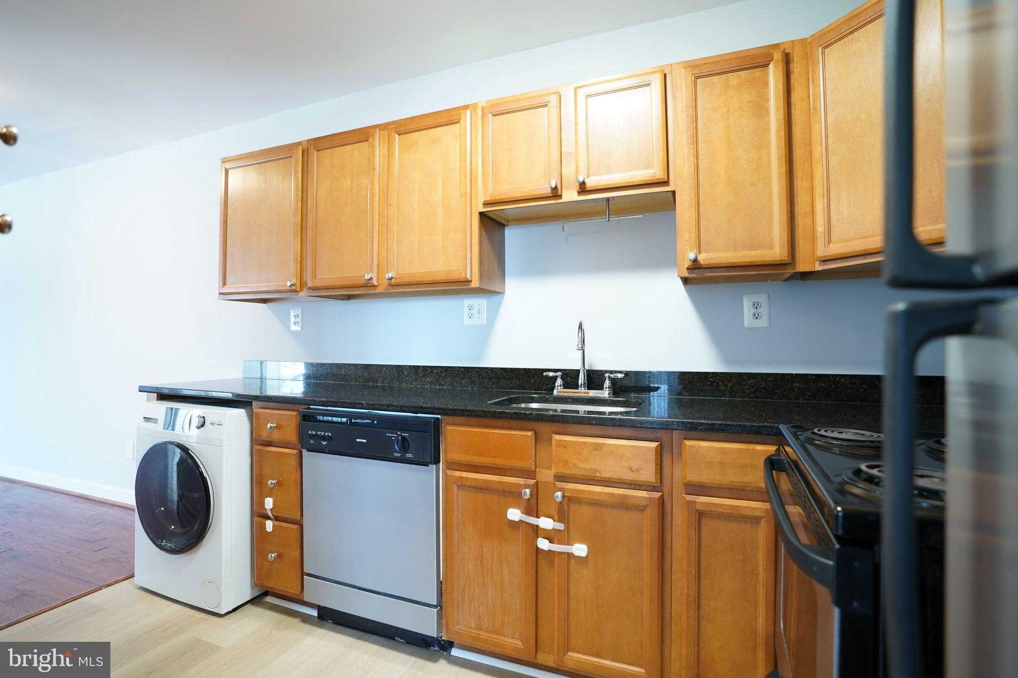 1003 Marcy Ave Apt B302 photo 4