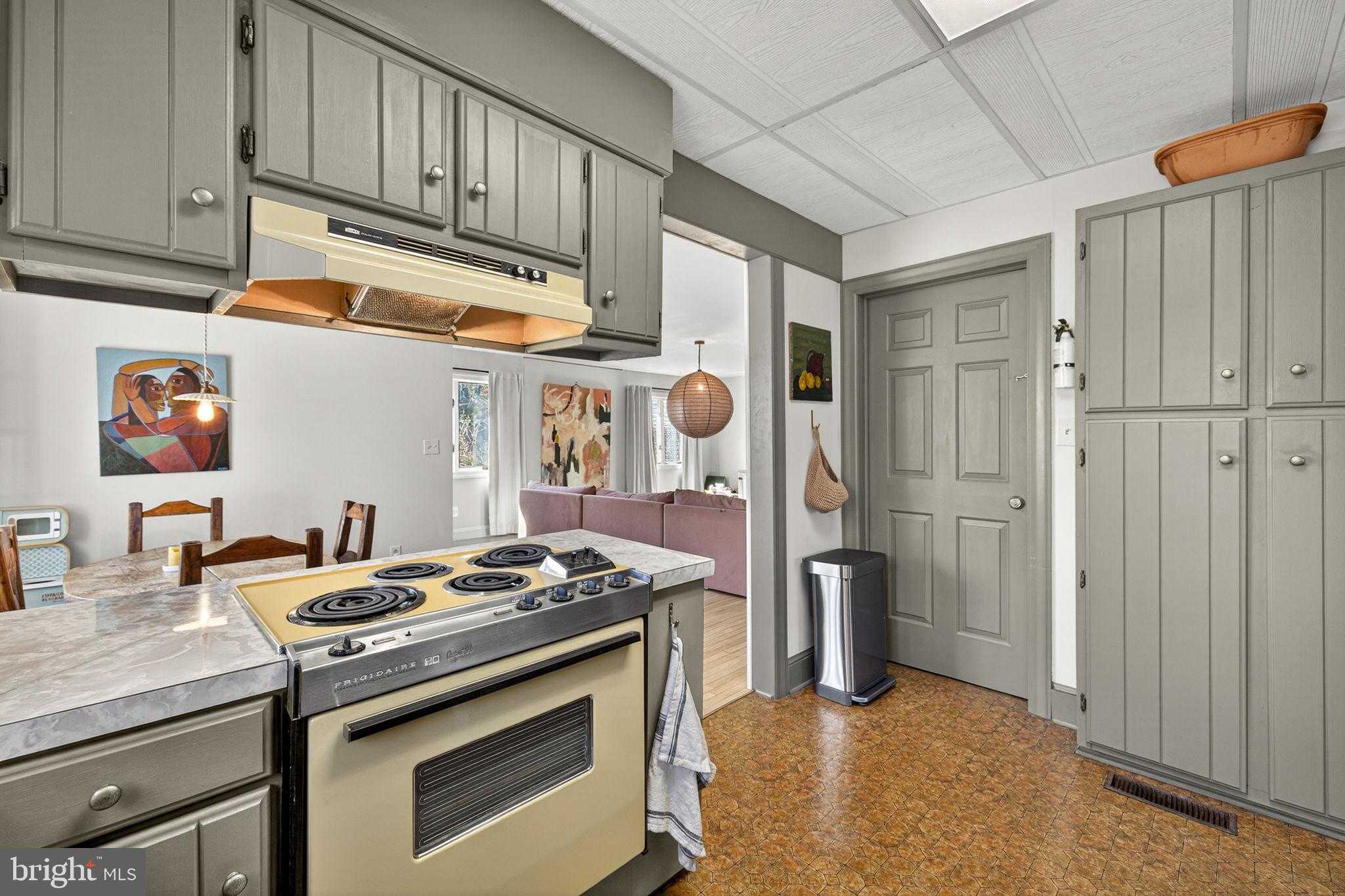 22 Fairmont Ave photo 34