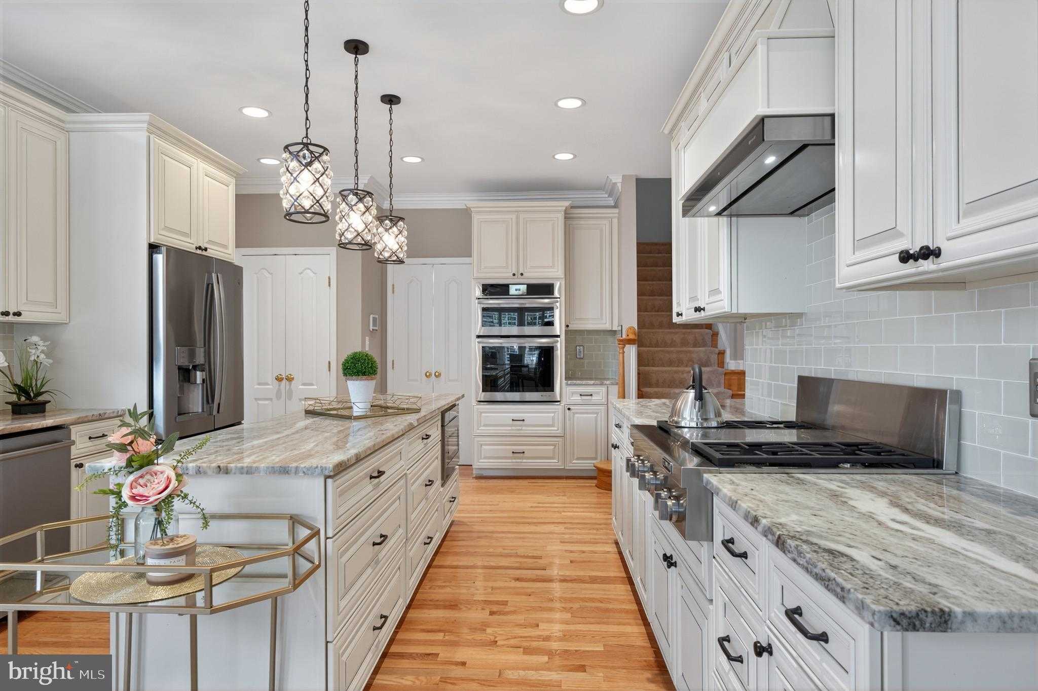 8825 Stolen Moments Ter photo 29