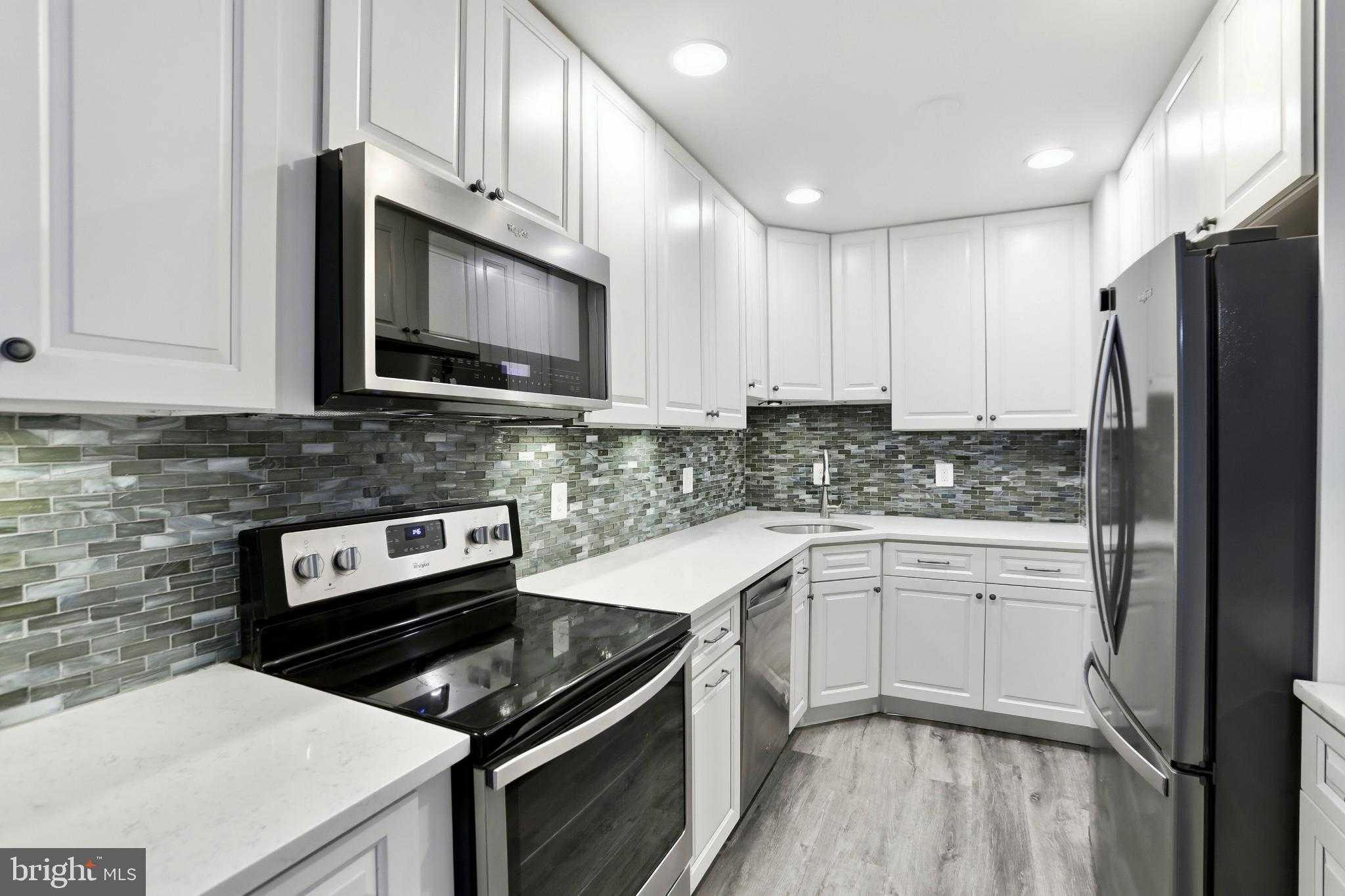 141 N Fillmore Ave Unit 10 photo 3