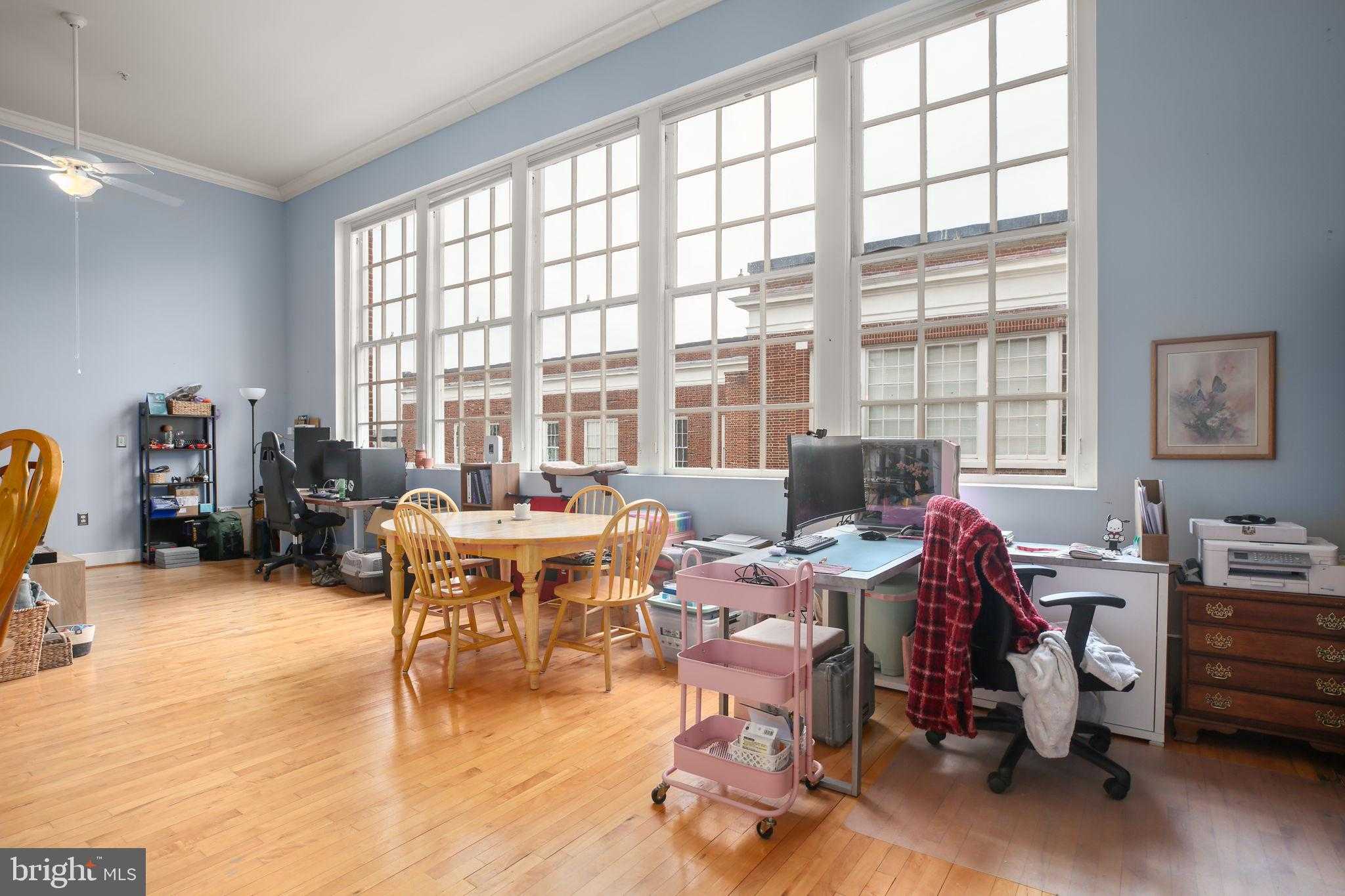 900 Barton St Unit 304 photo 6