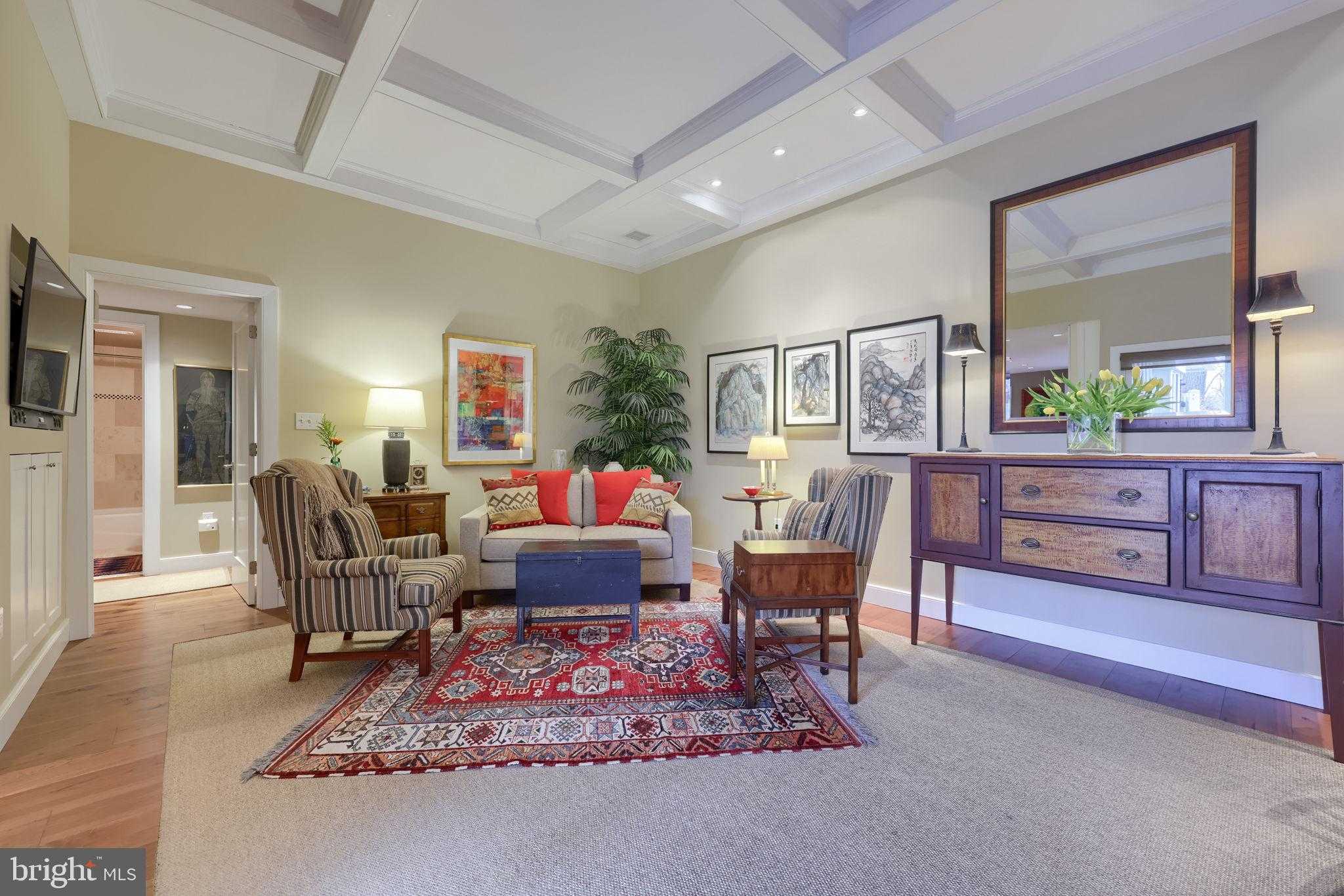 357 Valleybrook Dr photo 8