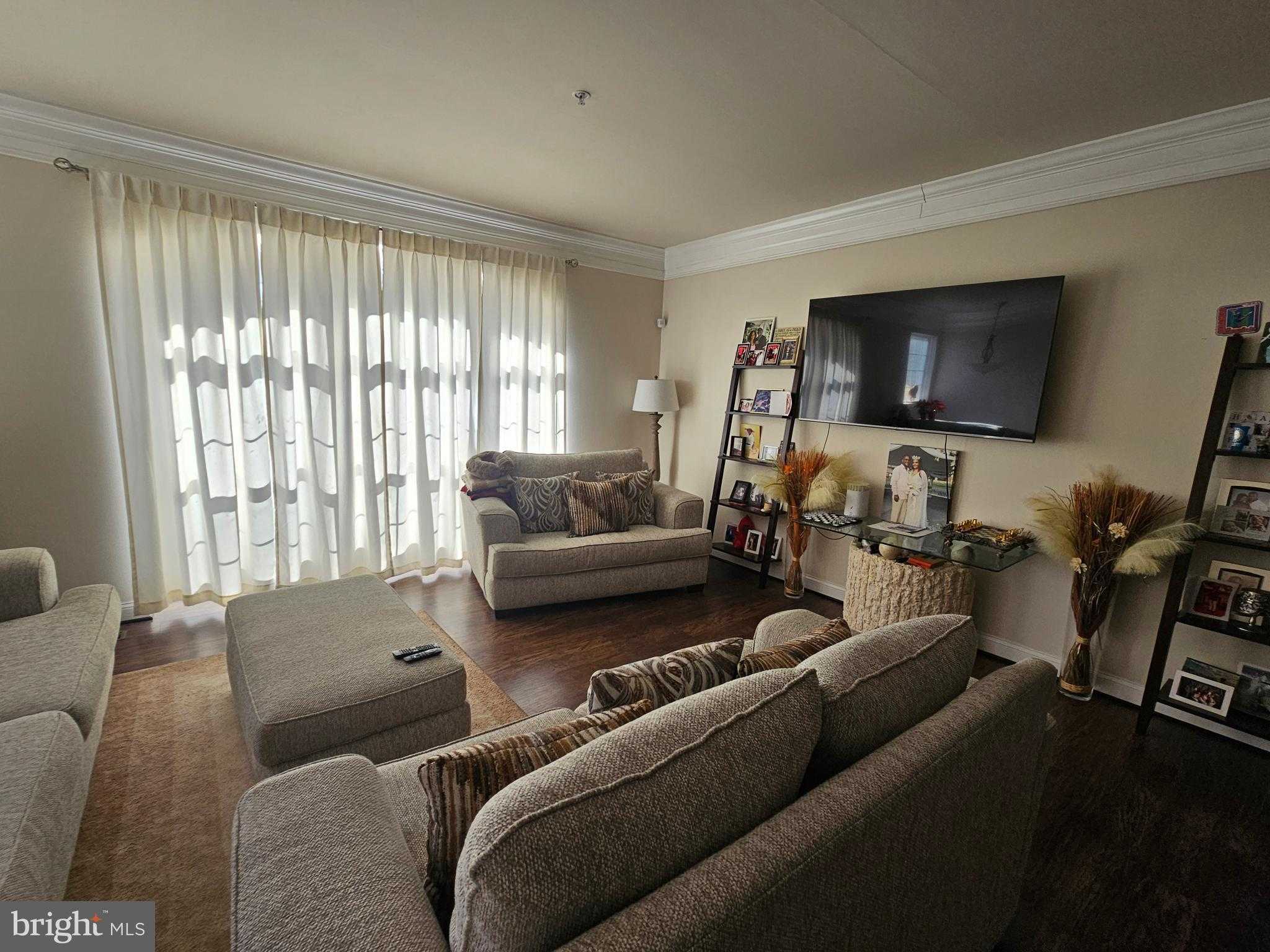 10 Lookout Dr photo 3