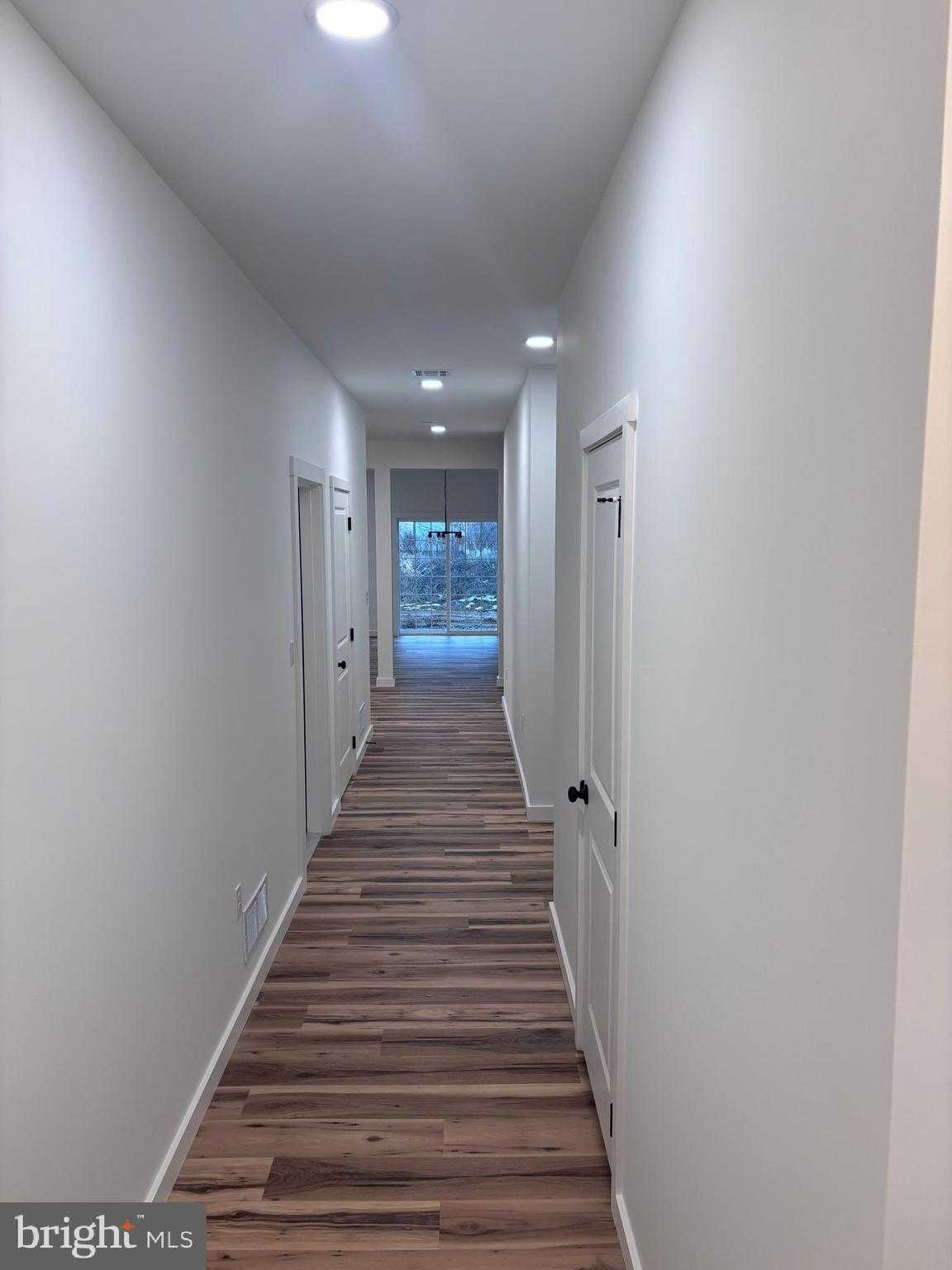 509 S Baltimore St photo 22