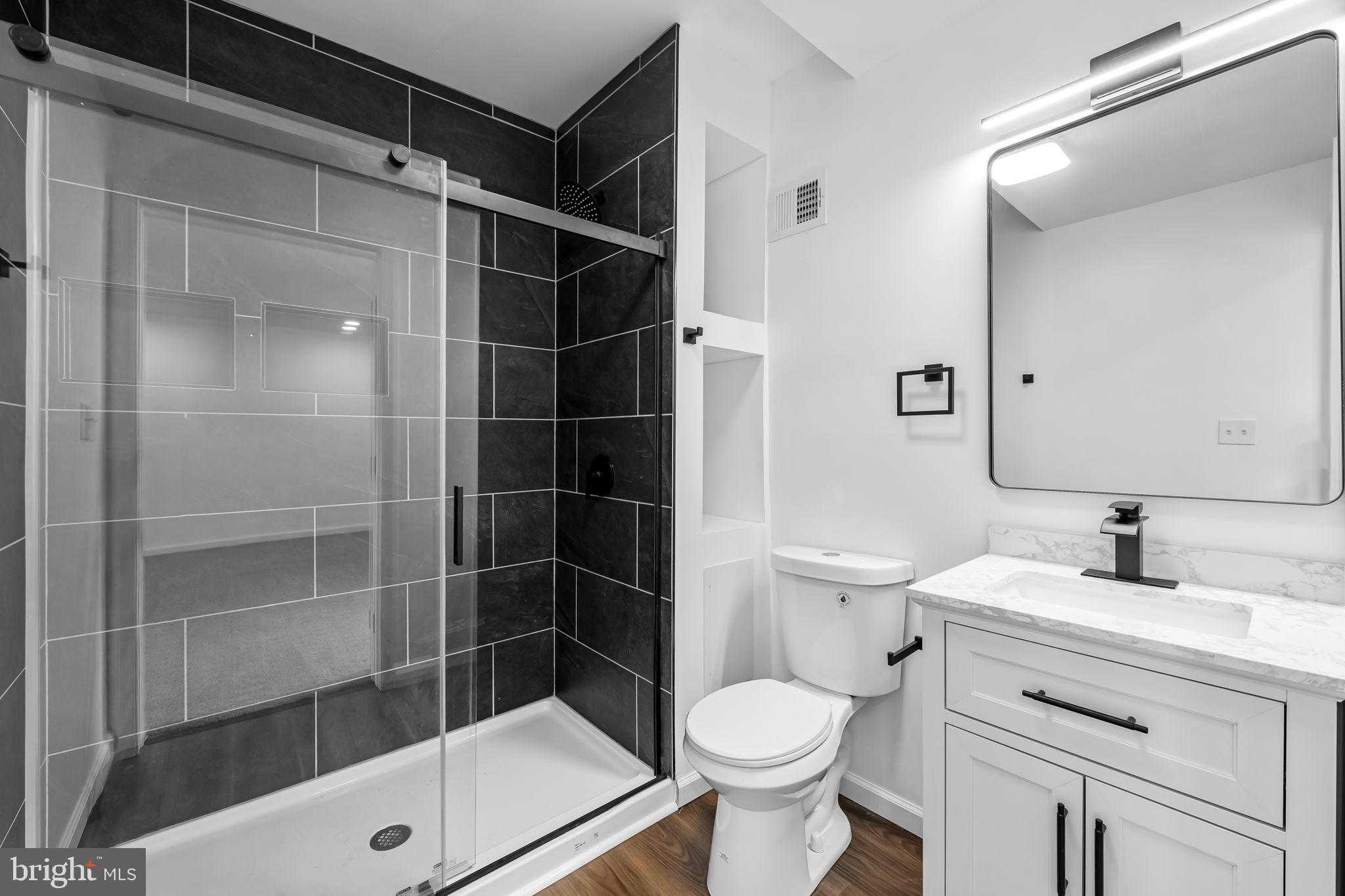 518 Harwood Ave photo 40