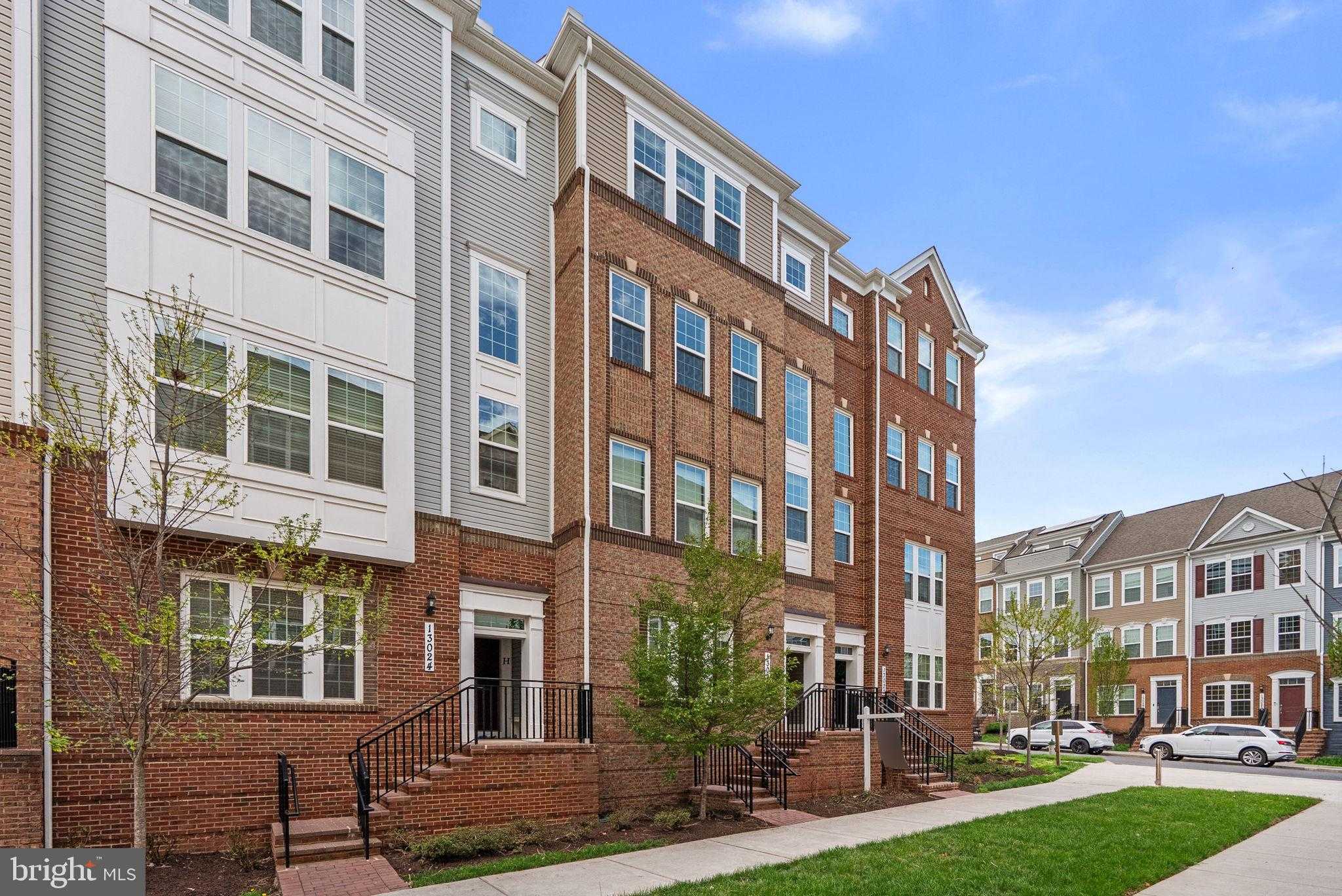 13022 Martz St photo 3