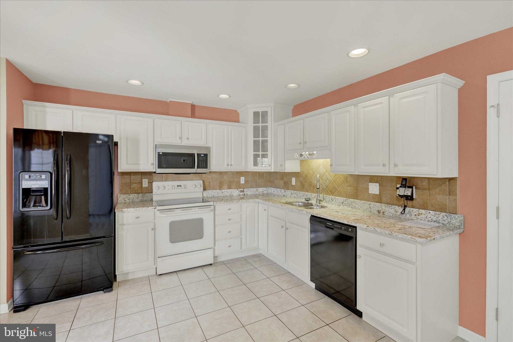 3819 Farmstead Dr photo 6