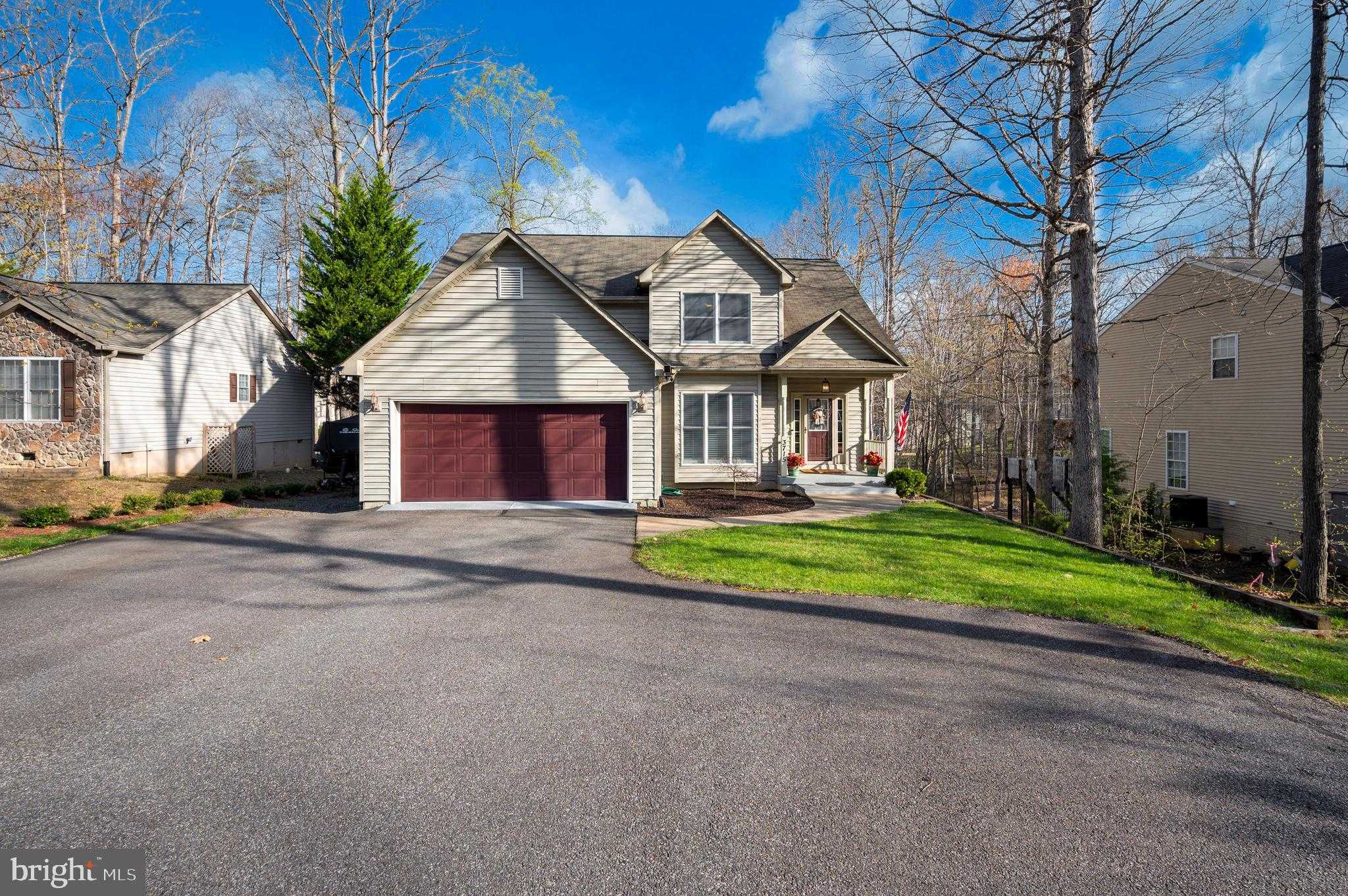 3715 Lakeview Pkwy photo 2