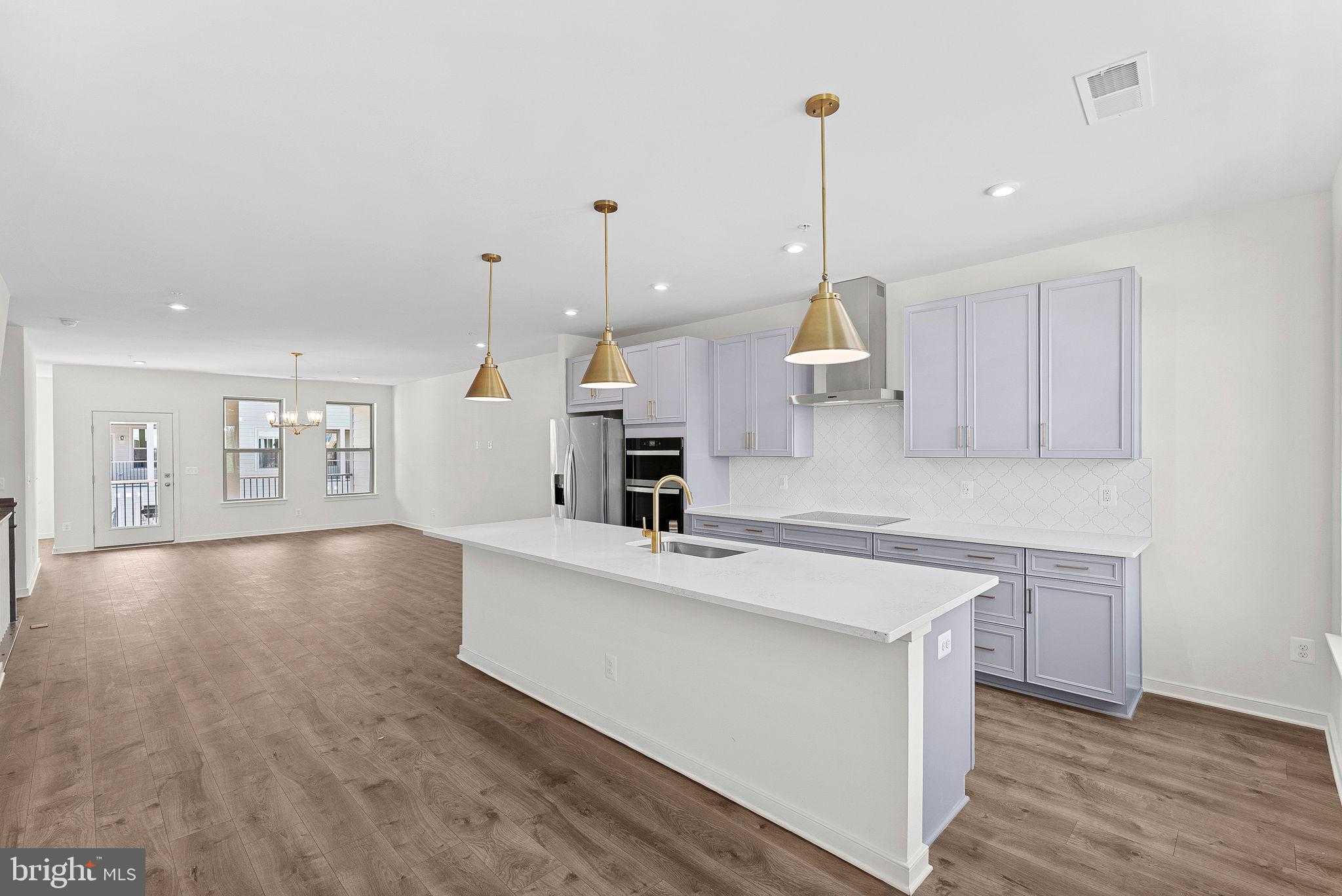 19712 Misty Moss Sq photo 5