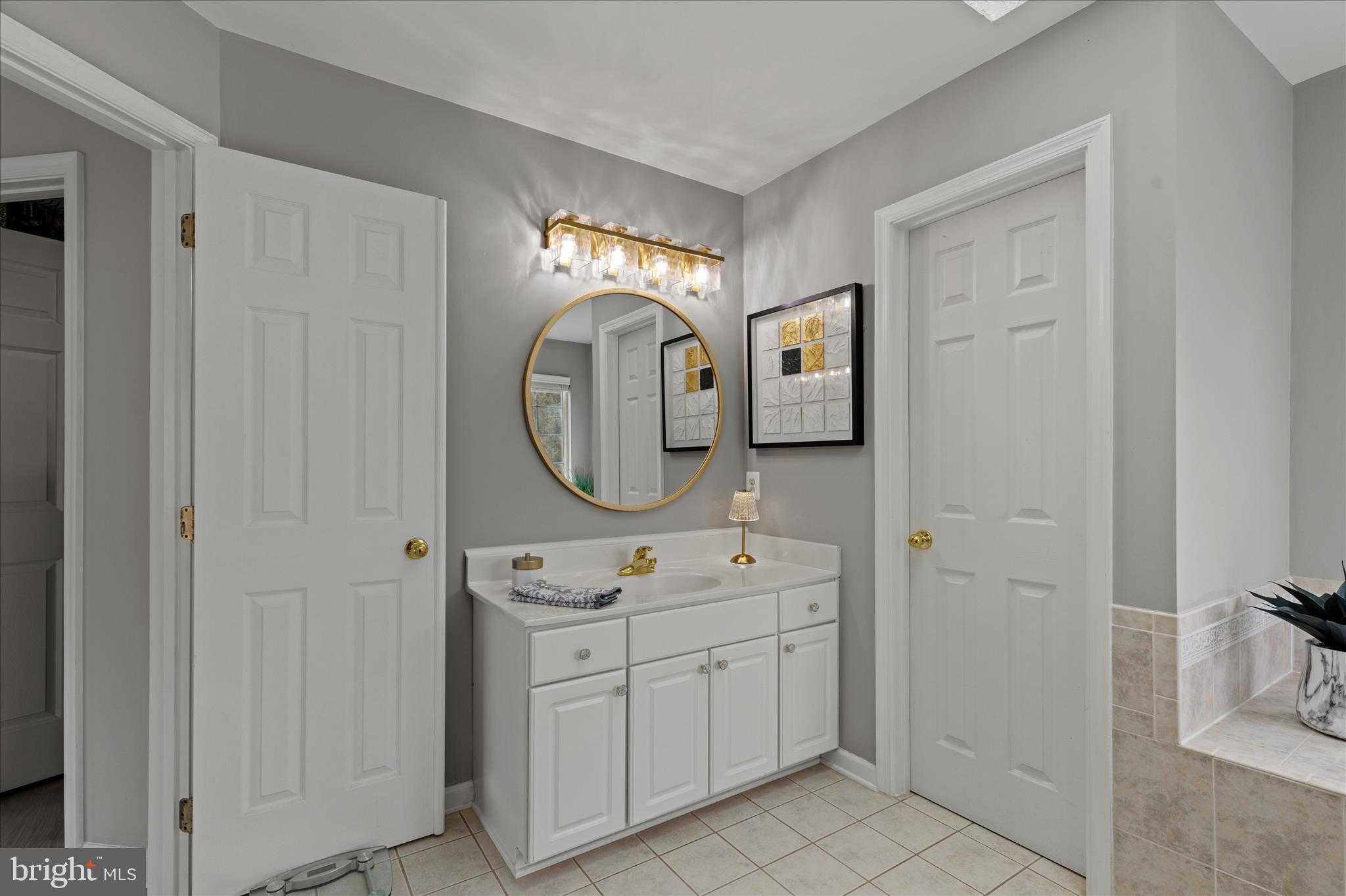 918 Forest Bay CT photo 43