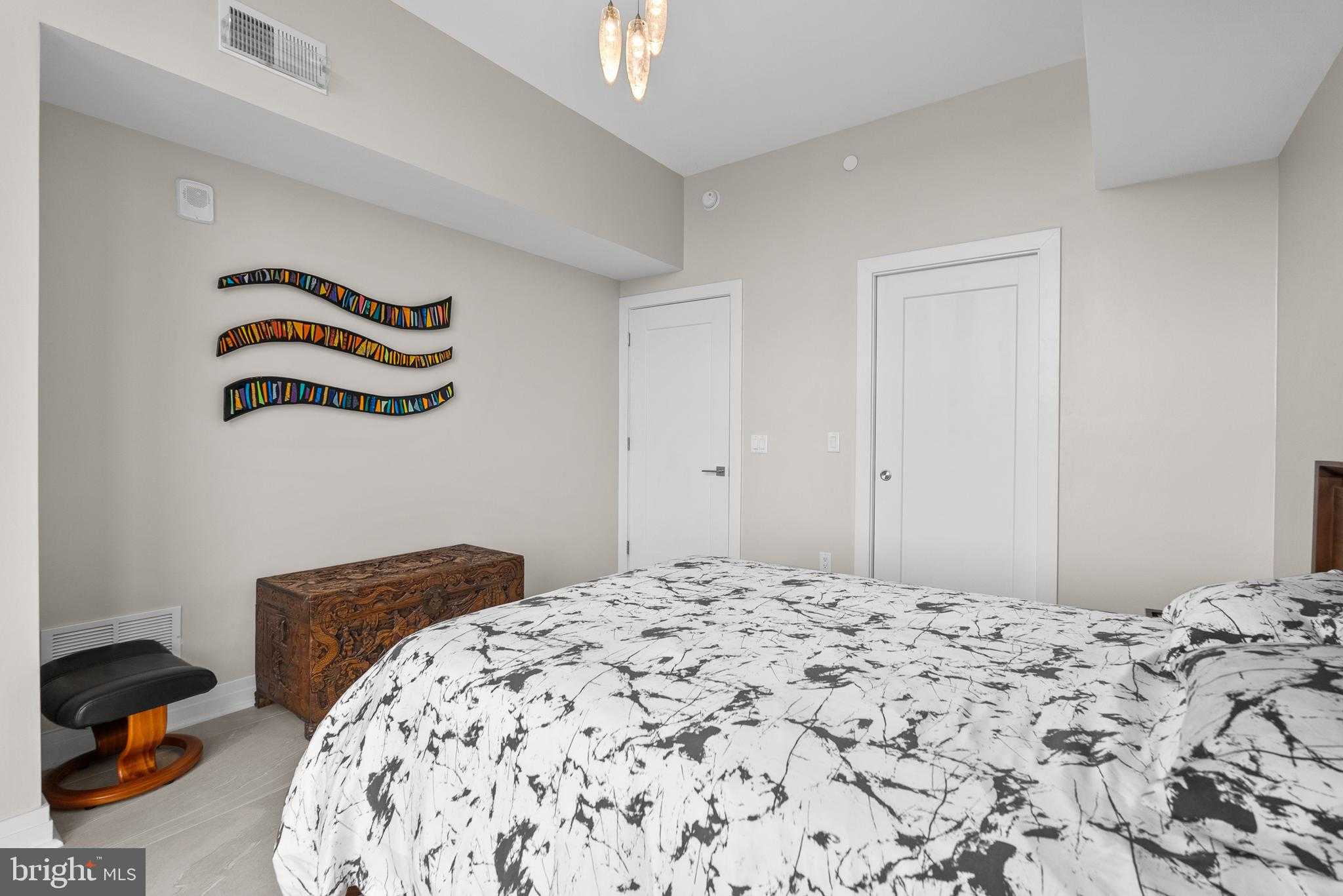 1201 N Royal St Unit 405 photo 26