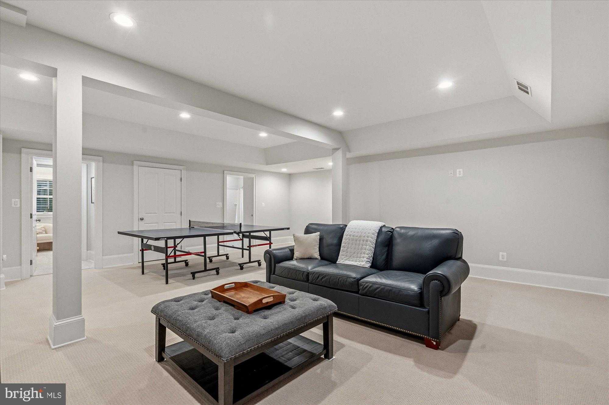 702 Enderby Dr photo 59