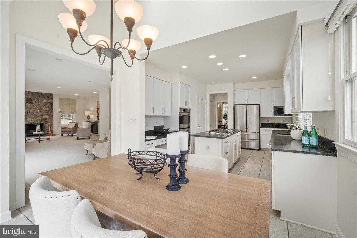 10409 Democracy Ln photo 20