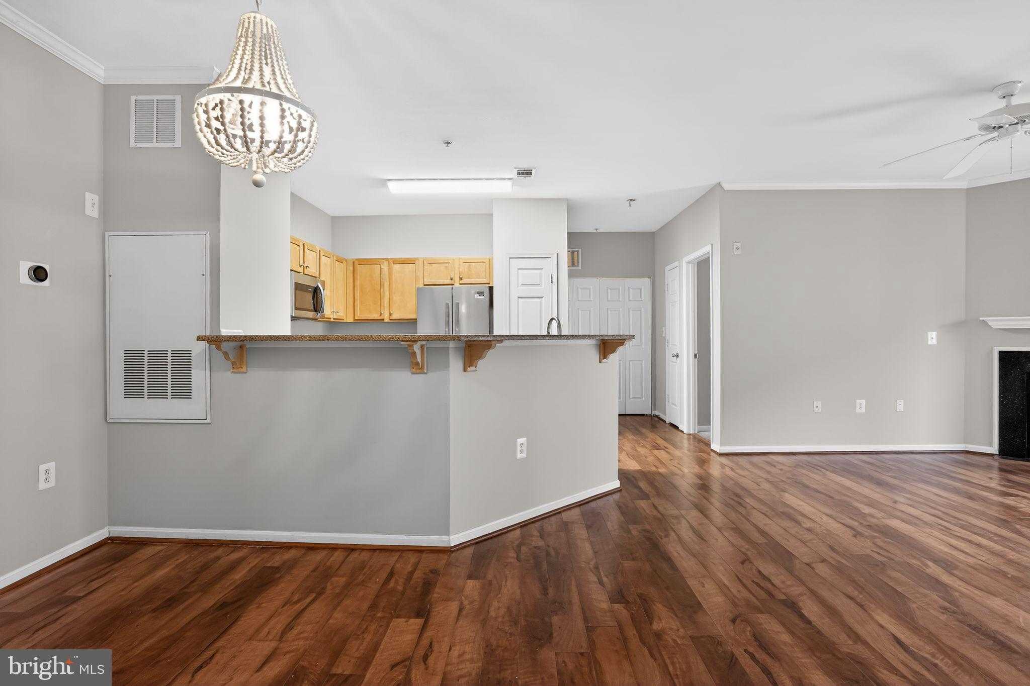 5142 Brittney Elyse Cir Apt J photo 5