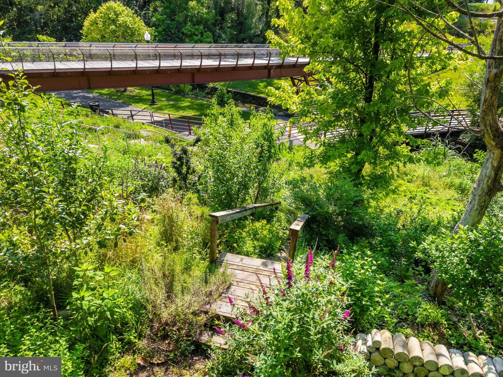 720 S Kent St photo 105