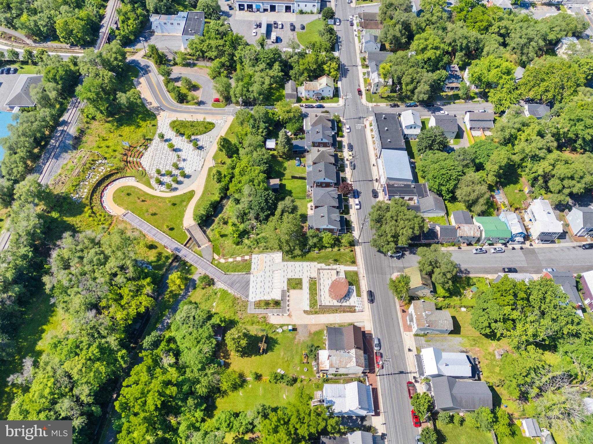 720 S Kent St photo 9