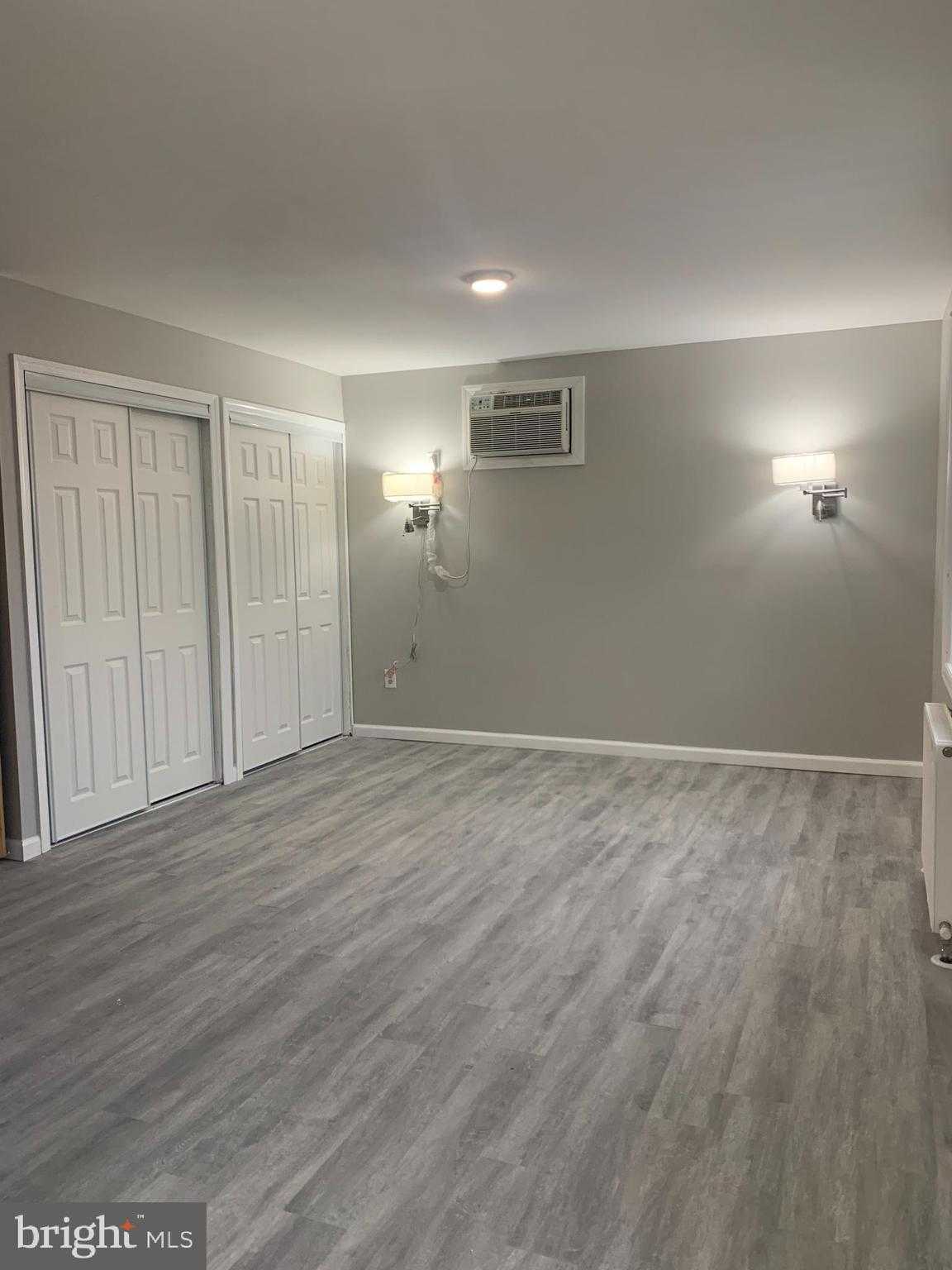 1114 Faunce St # 16 photo 16