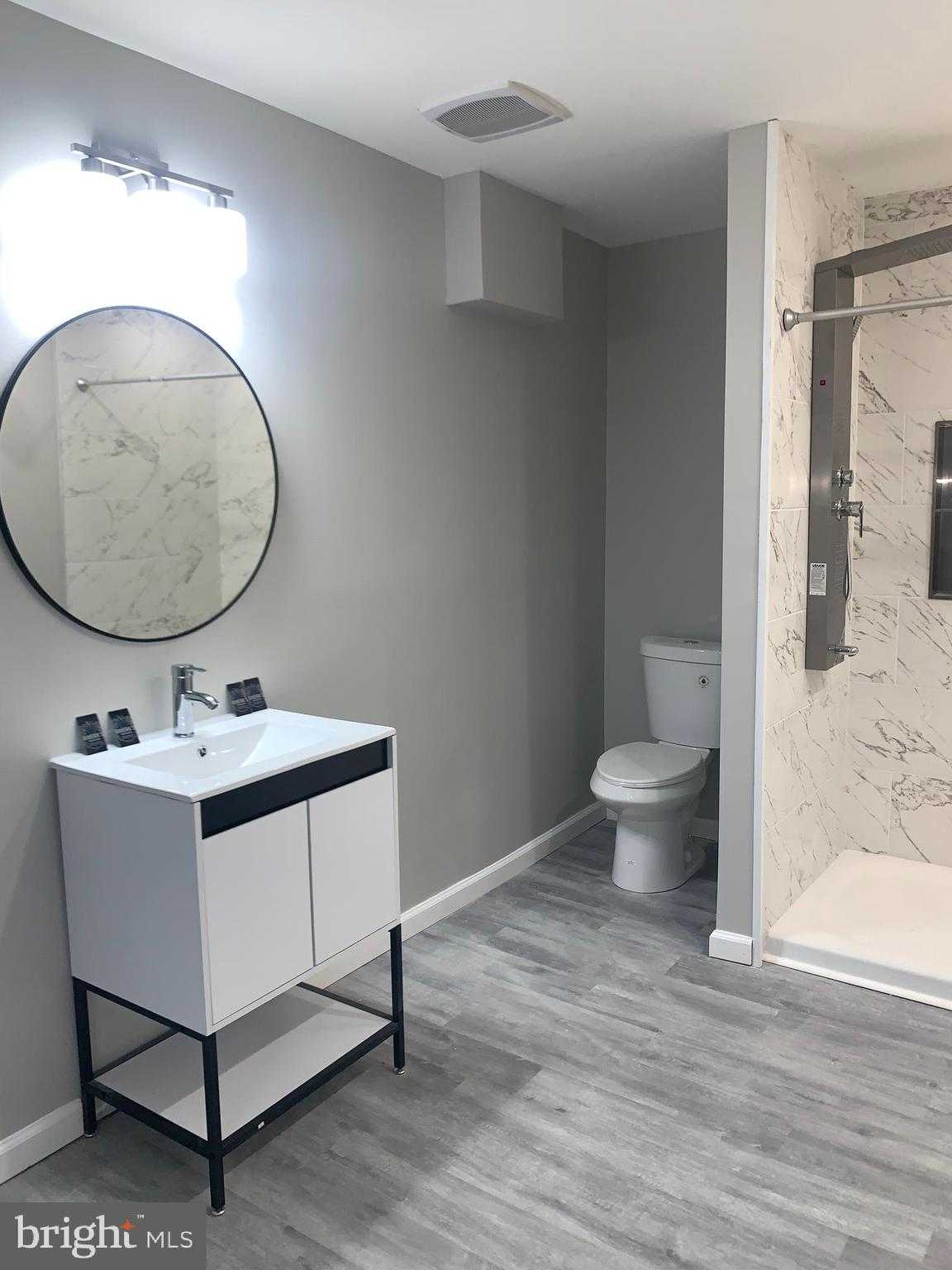 1114 Faunce St # 16 photo 18