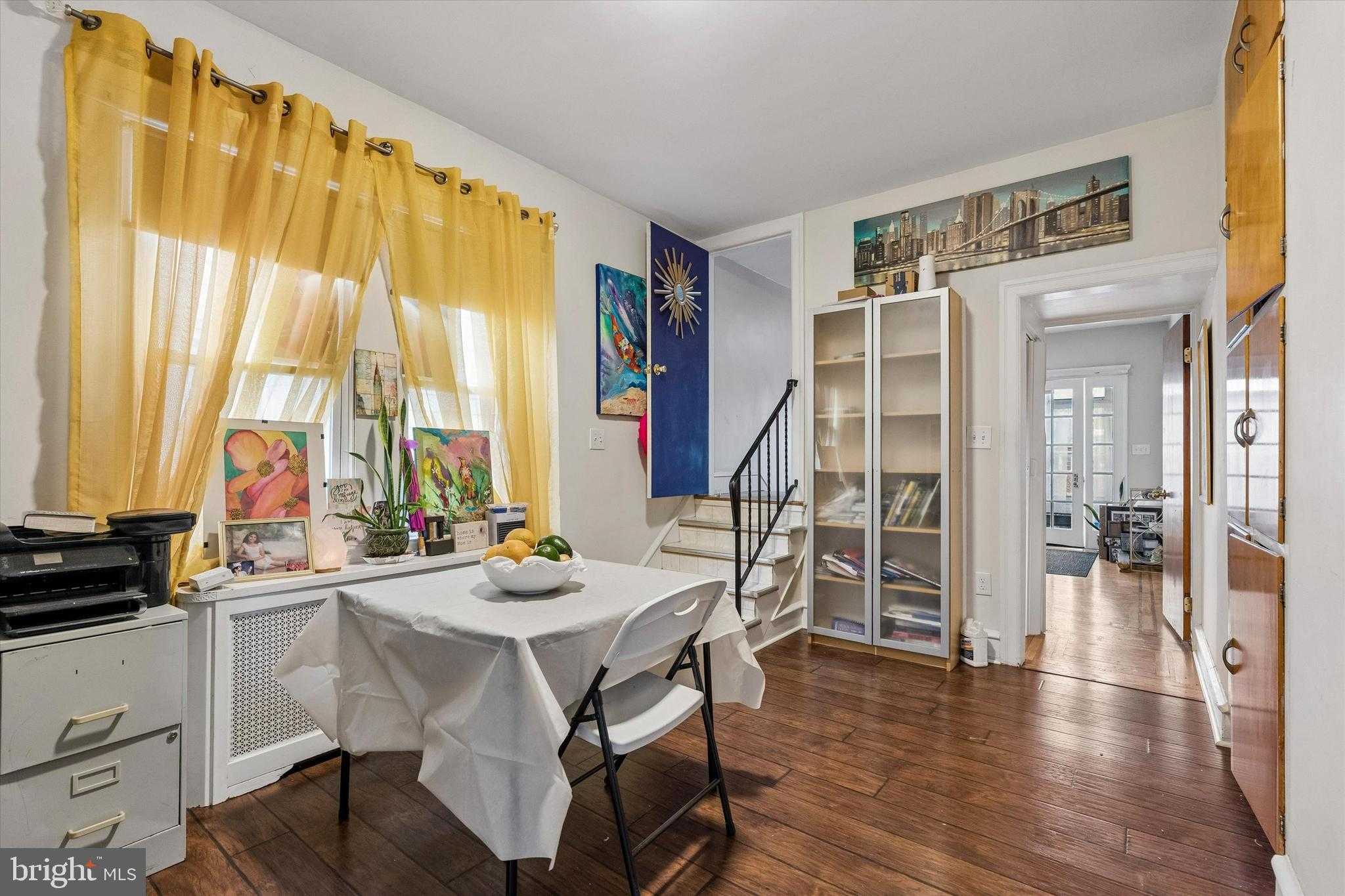 1114 Faunce St # 16 photo 8