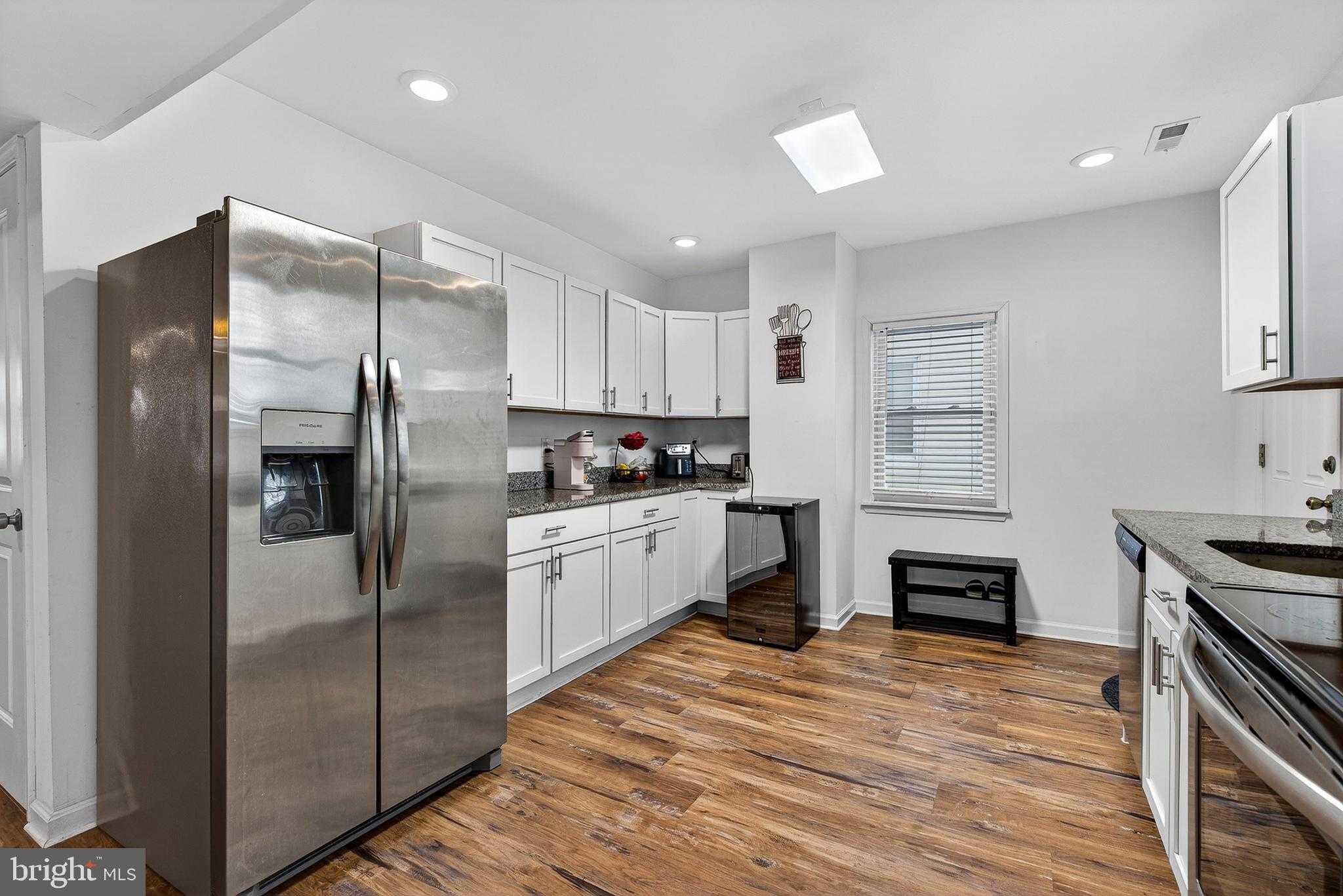 2524 Sycamore Ave photo 17