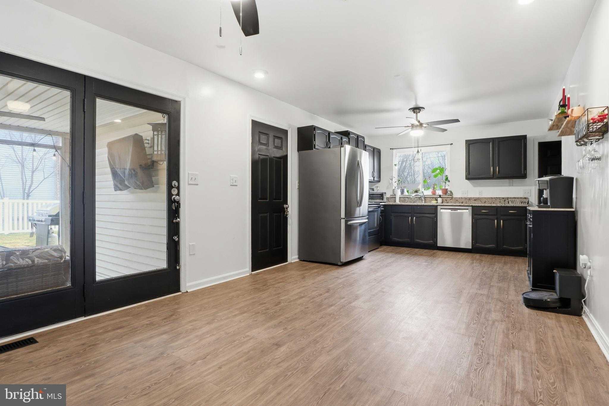 3512 Heritage Dr photo 10