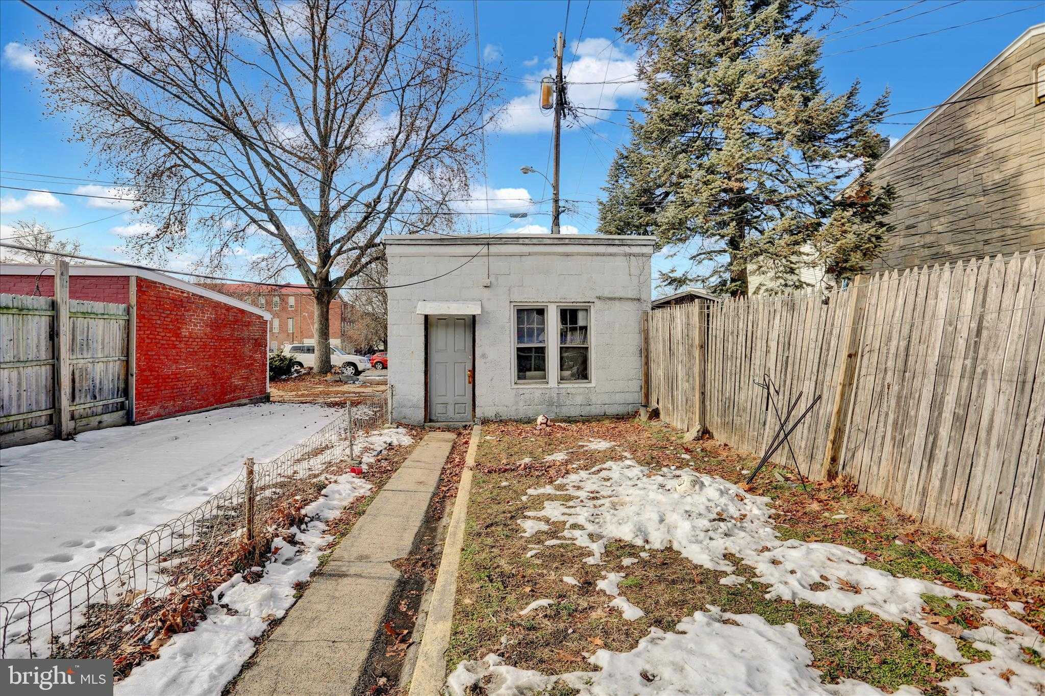 512 S 6th St photo 18