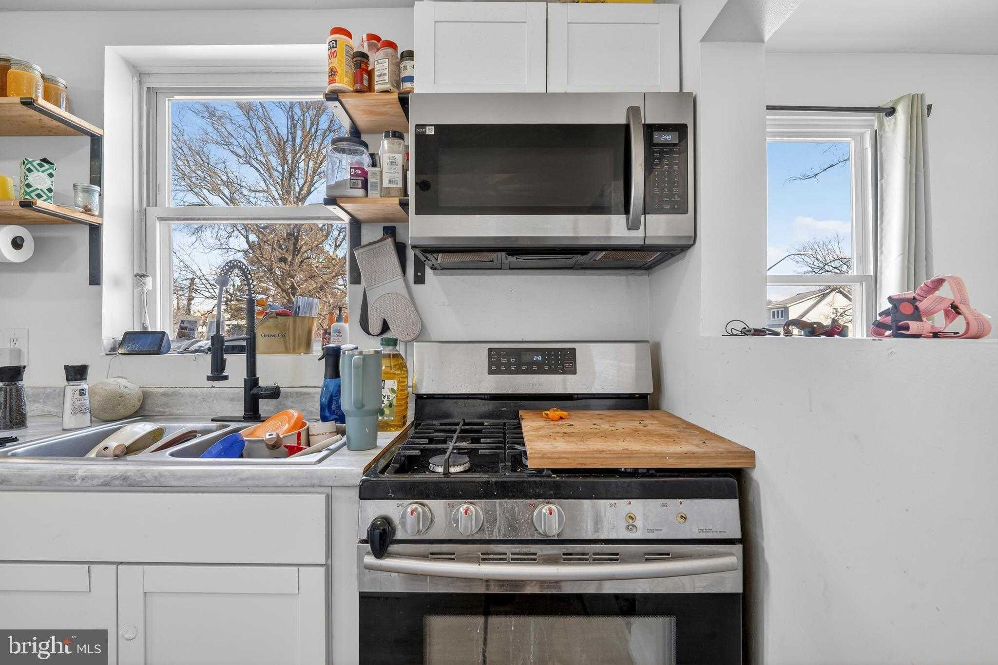 5302 Elsrode Ave photo 3