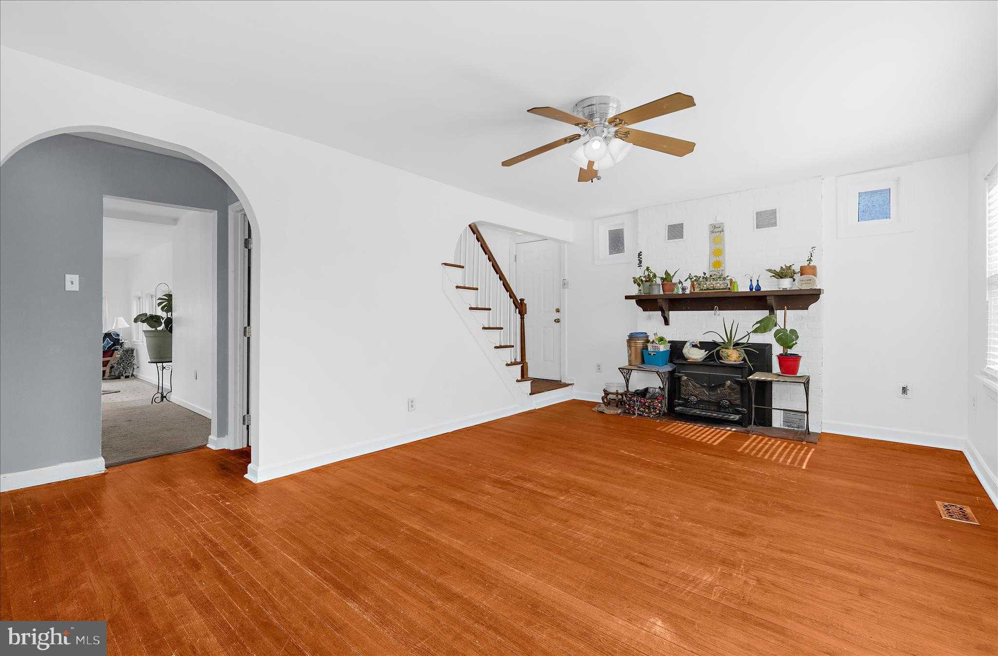 1608 Wall Dr photo 10