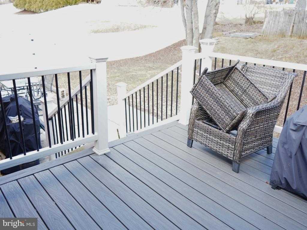 12826 Glynis Rd photo 32