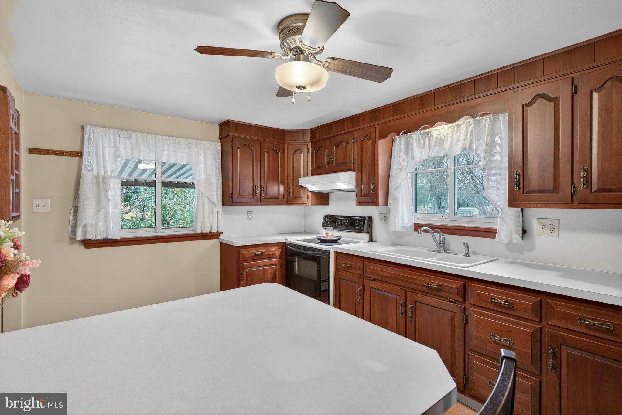 1211 Central Ave photo 9