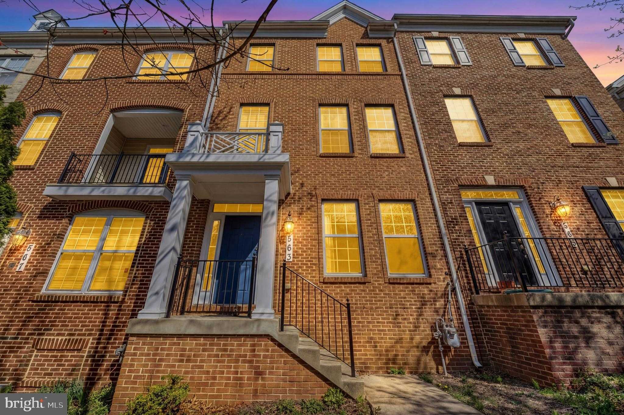 563 Pelican Ave, Gaithersburg