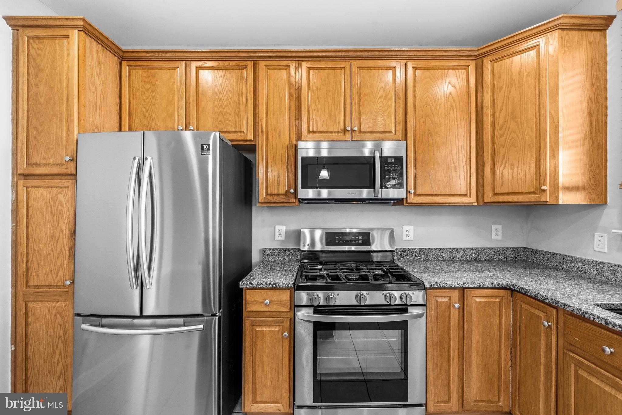 563 Pelican Ave photo 9