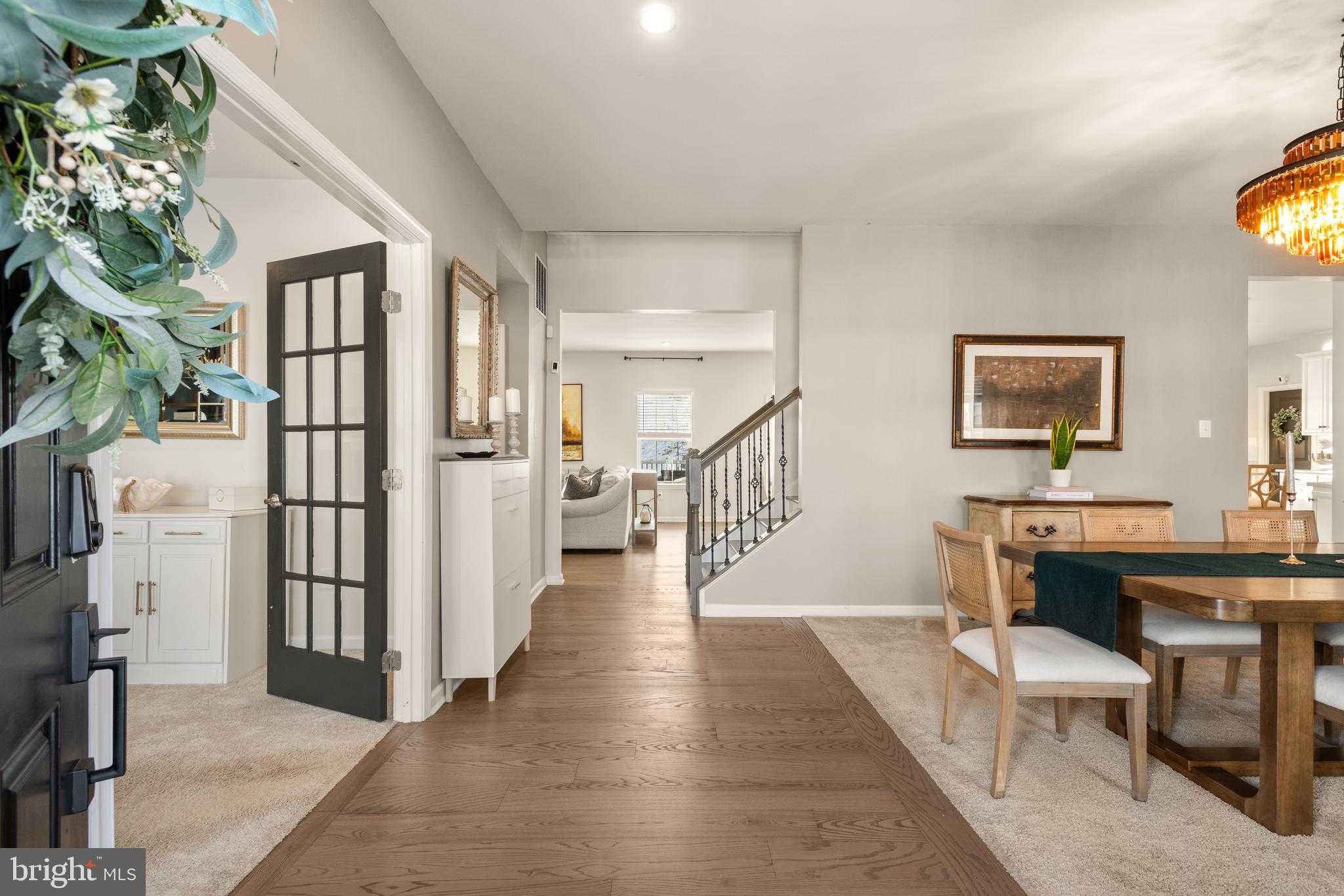 1123 Isabella CT photo 2