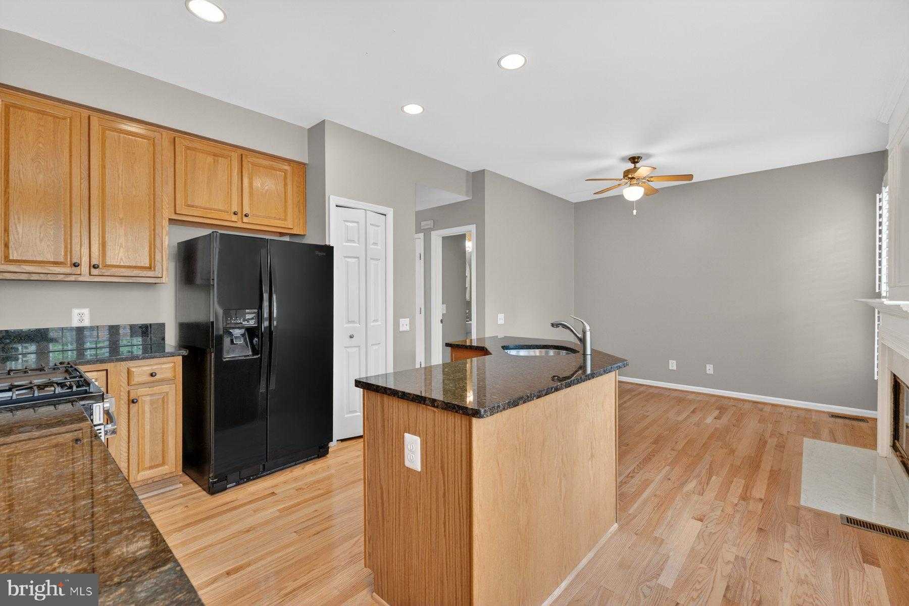 7502 Shirley Hunter Way photo 12