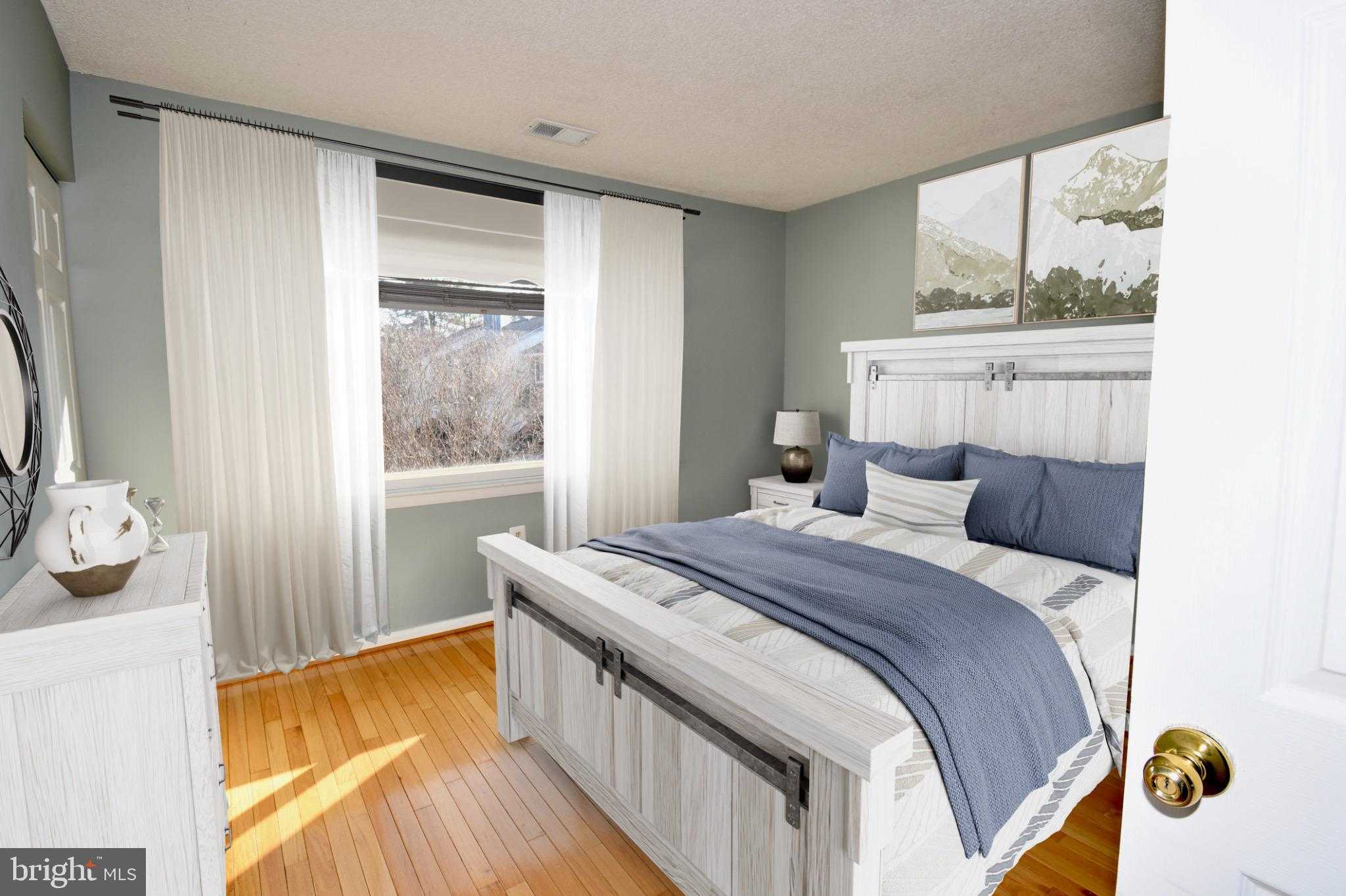 18349 Leman Lake Dr photo 2