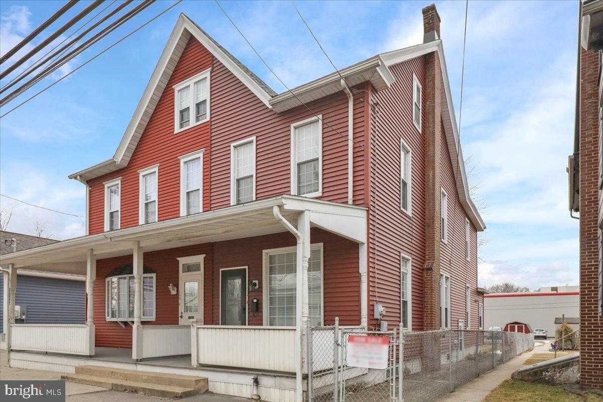 157 N Tulpehocken St photo 2