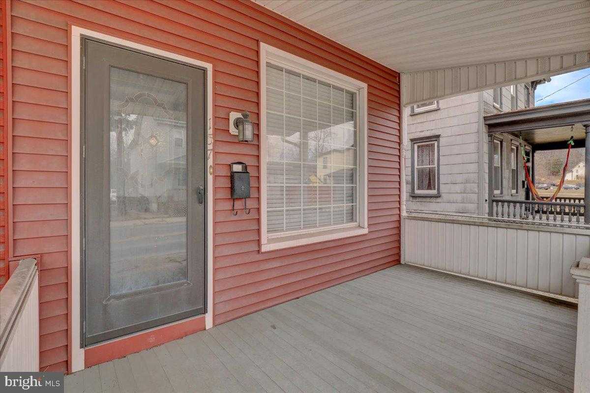 157 N Tulpehocken St photo 3
