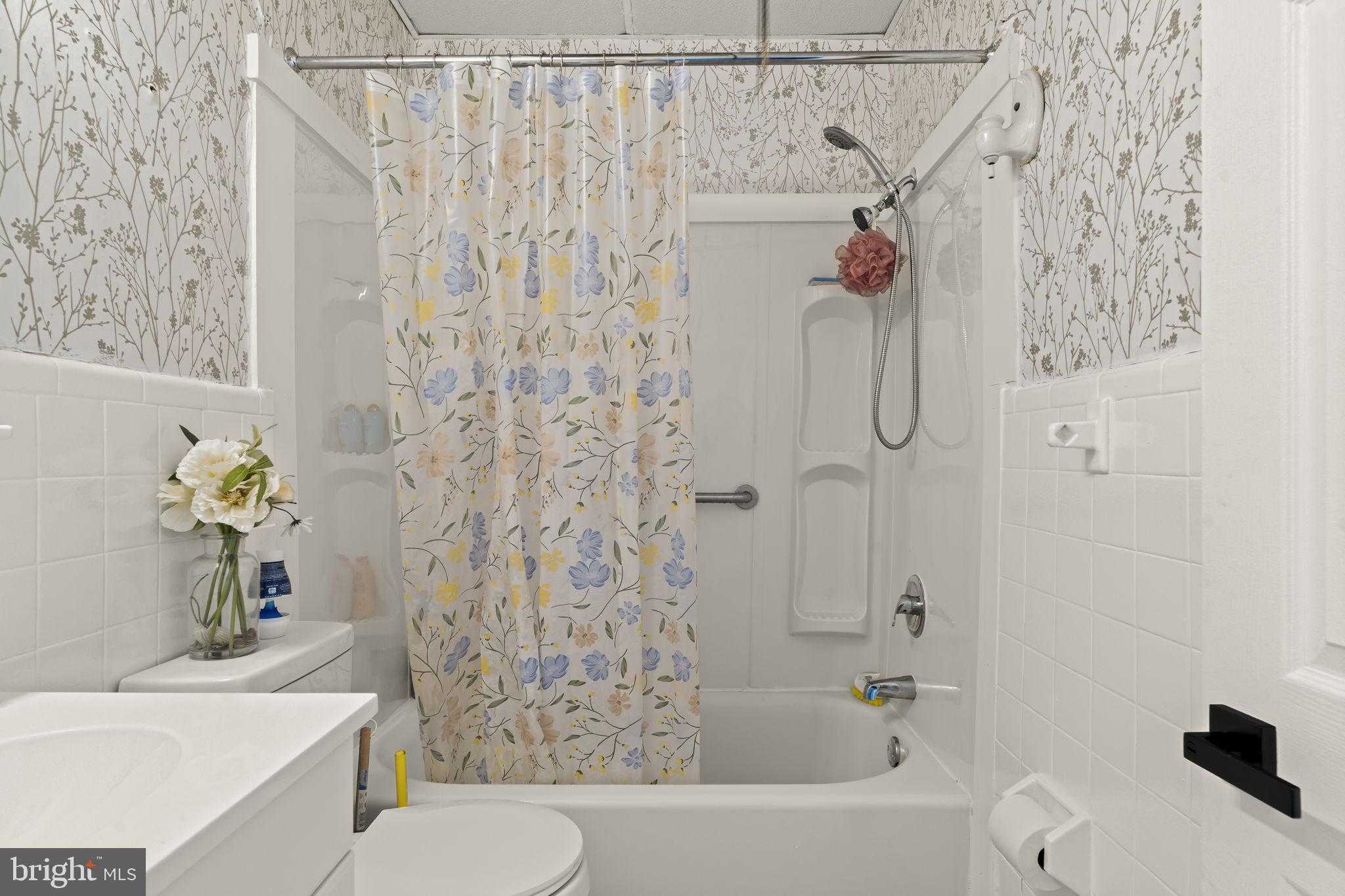 726 N 48th St photo 19