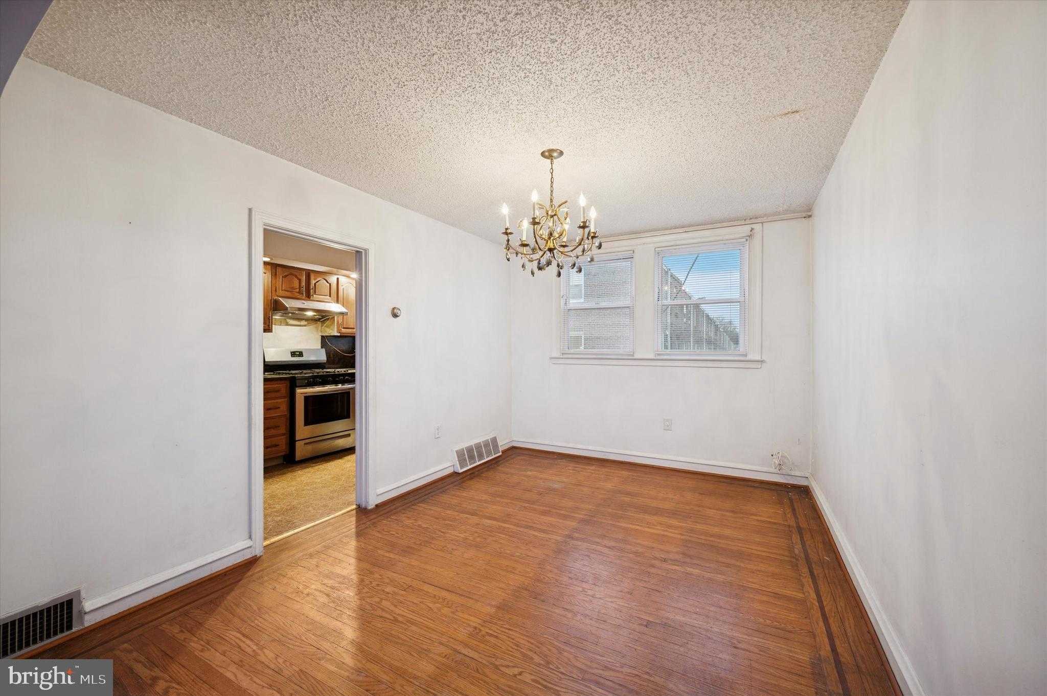 6024 Reach St photo 8