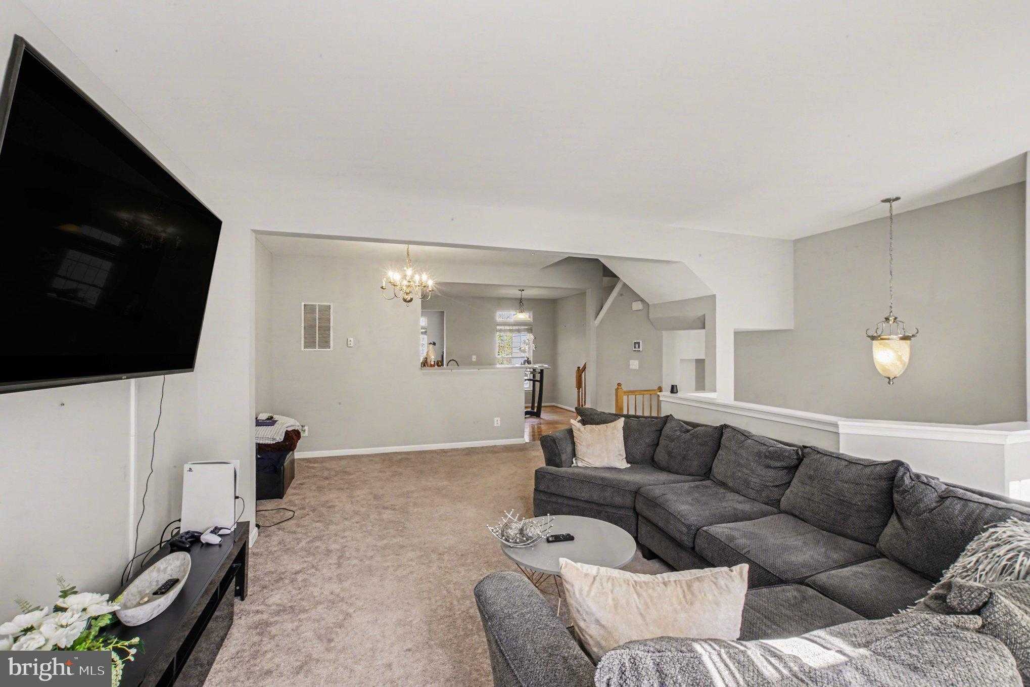 307 Monroe Point Dr photo 18