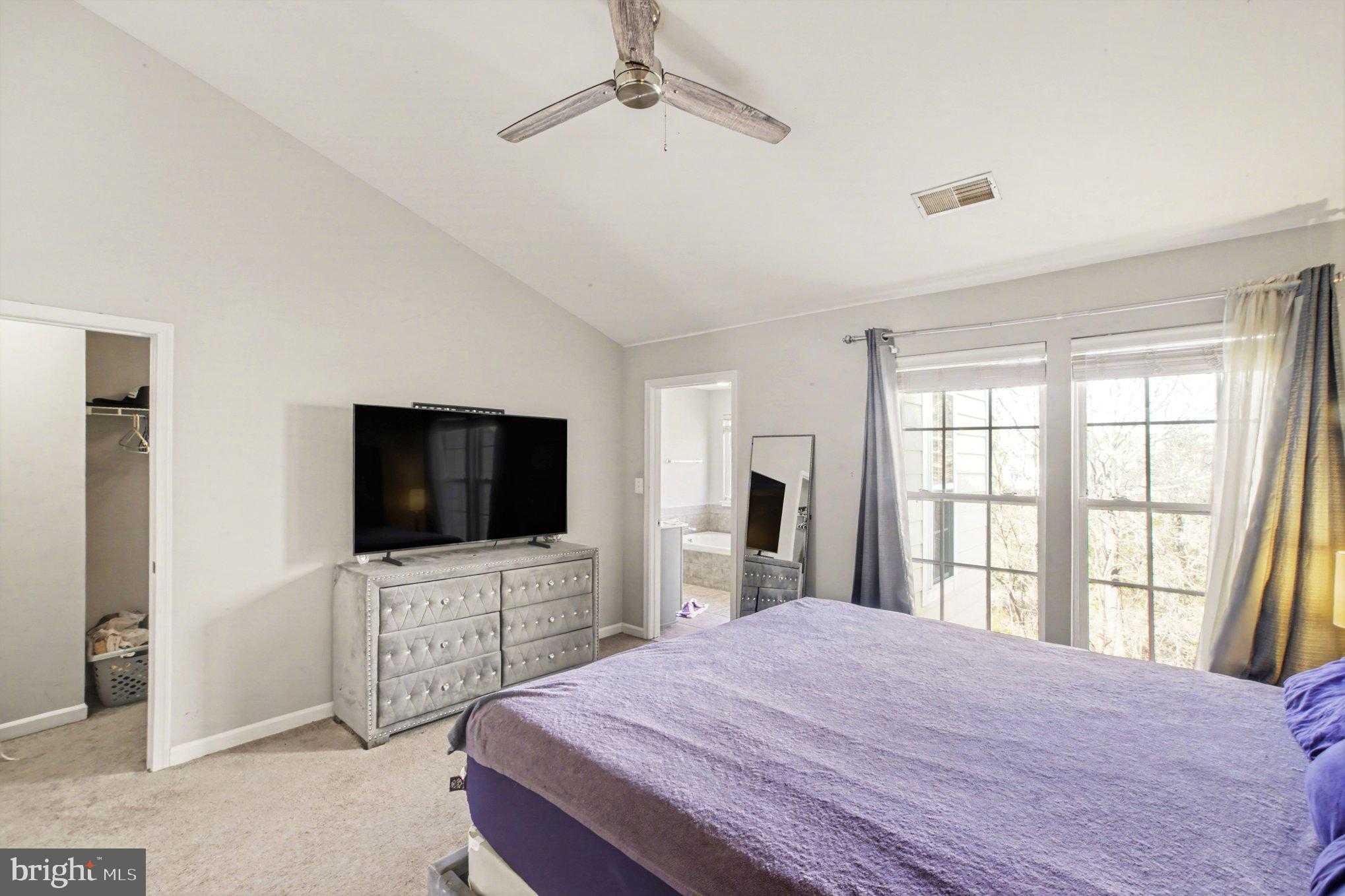 307 Monroe Point Dr photo 21