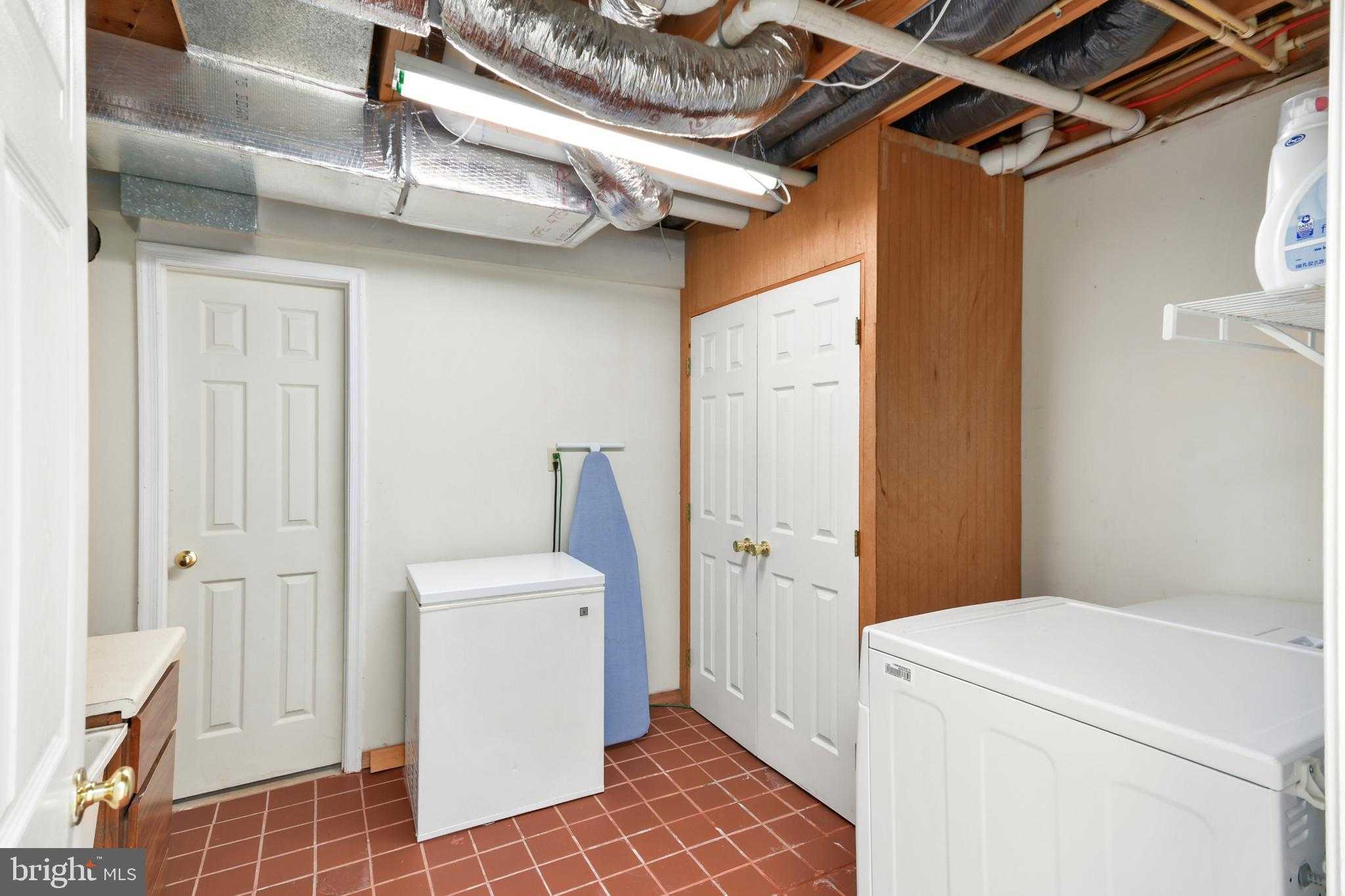 3919 Wistman Ln photo 89