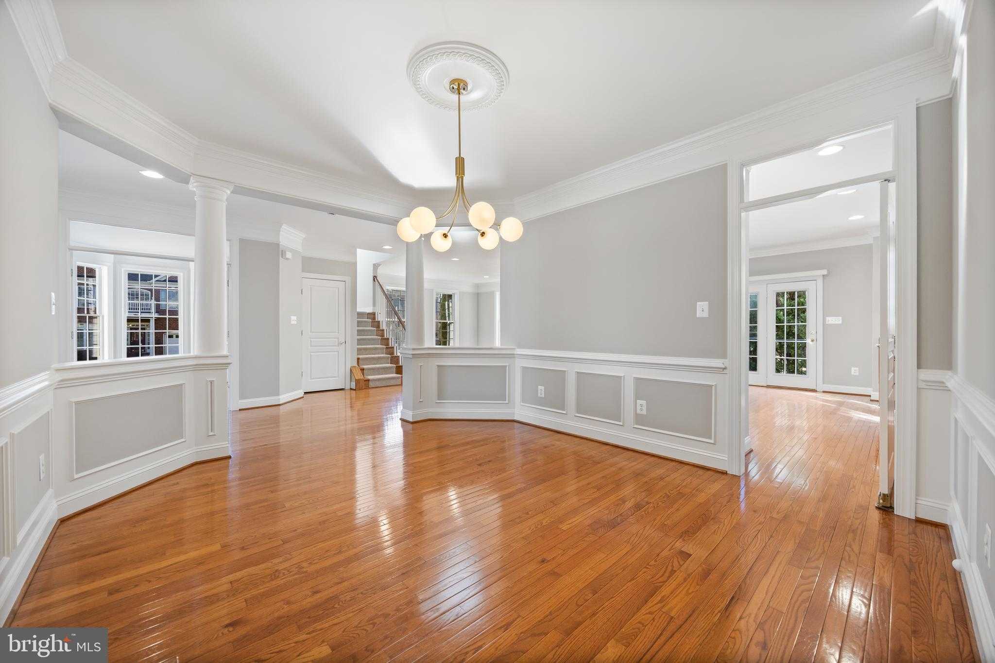 7702 Hennepin CT photo 5