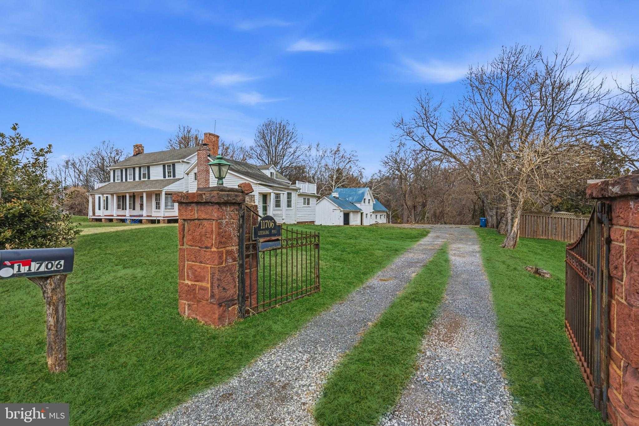 11706 Leesburg Pike photo 2