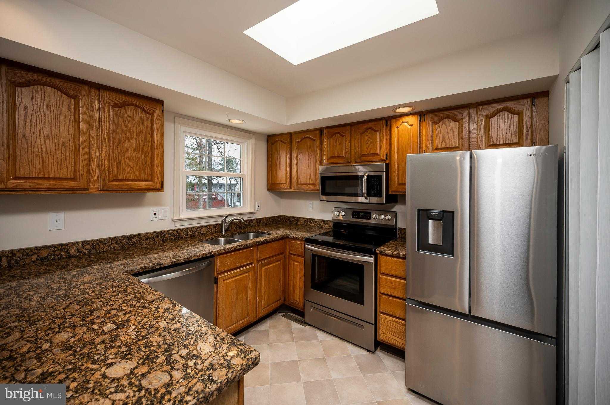 5065 Gallager Dr photo 2