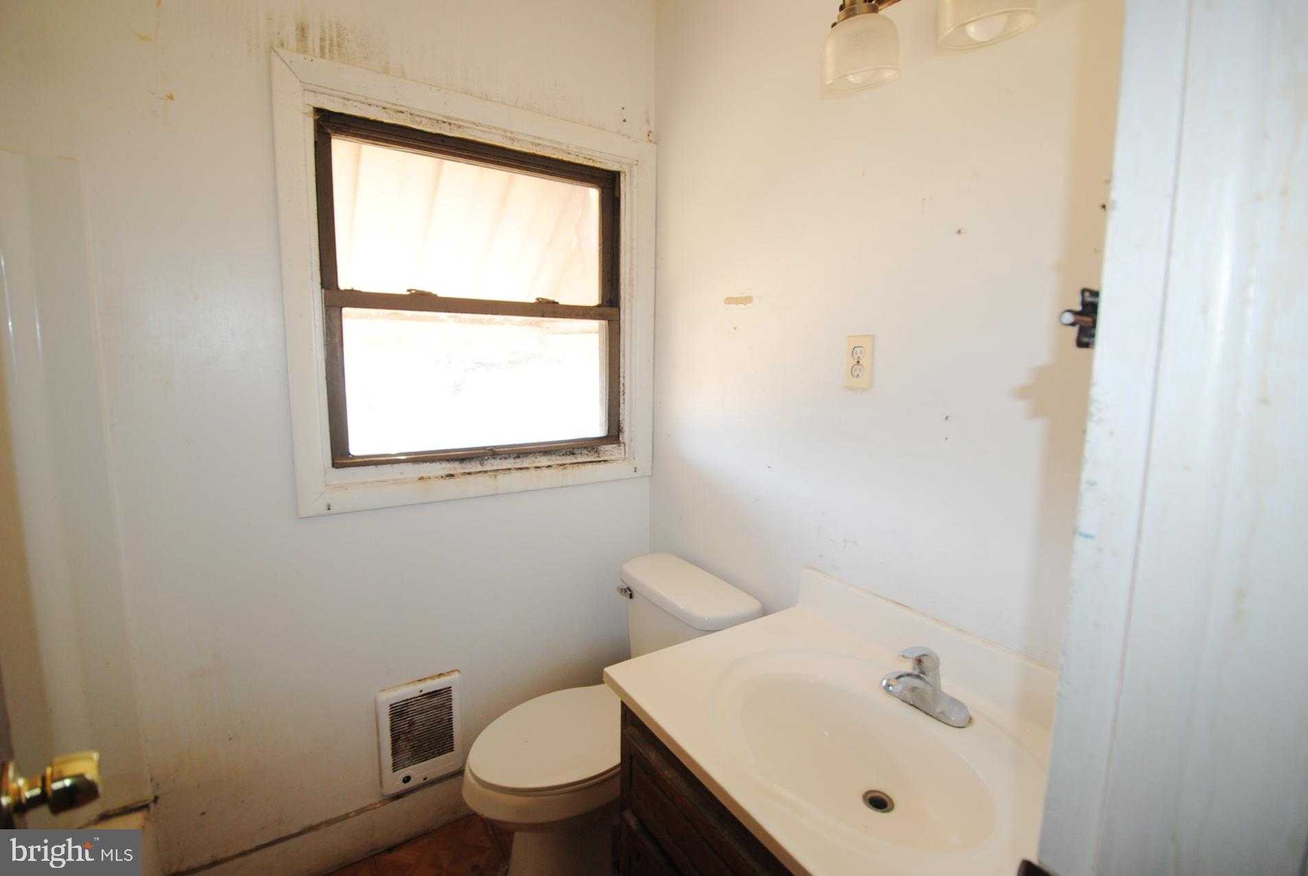 411 Cardinal Dr photo 8