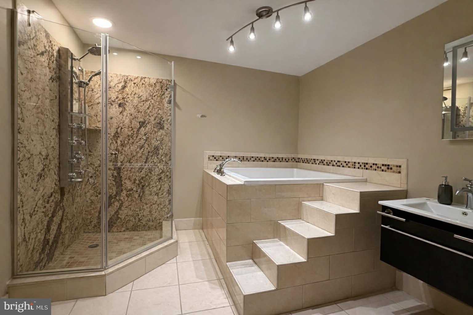 209 Estate Dr photo 33