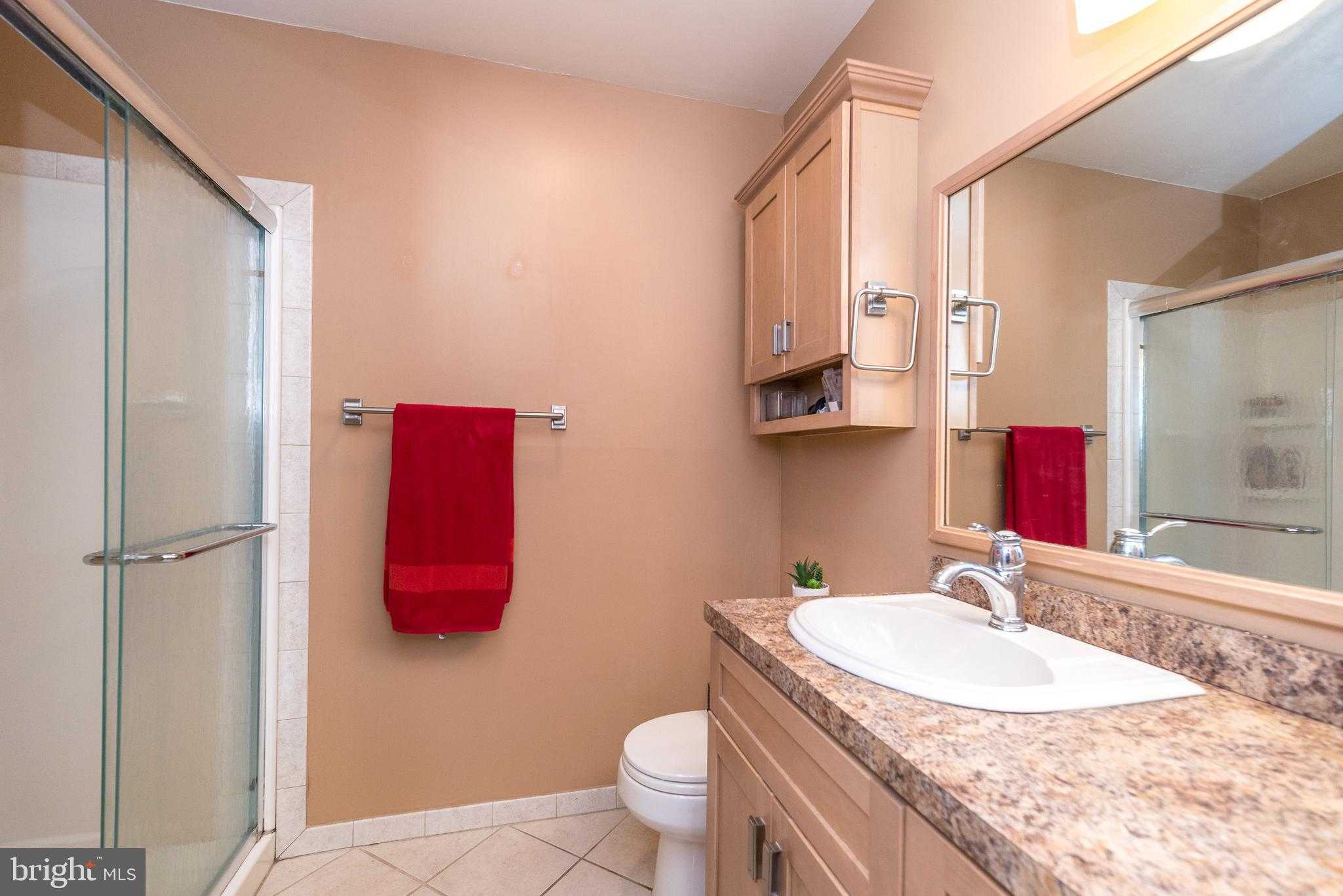 906 Dogwood CT photo 12