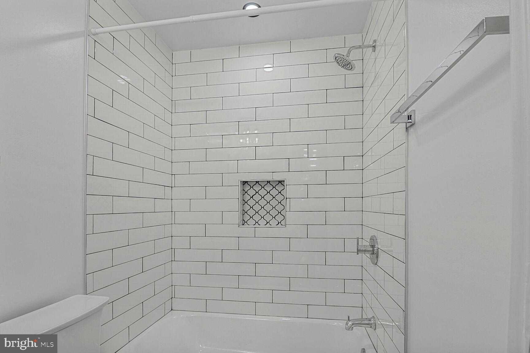 1234 E Lafayette Ave photo 18